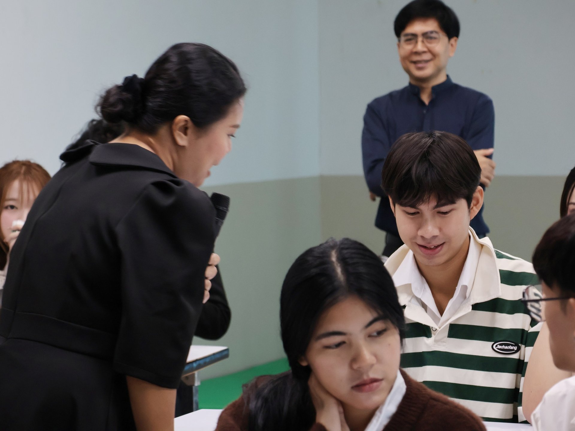 โครงการอบรมเชิงปฏิบัติการ เรื่อง “กลยุทธ์การใช้สื่อสังคมออนไลน์ เพื่อสร้างรายได้สำหรับผู้ประกอบการรุ่นใหม่” - รูปภาพ 9