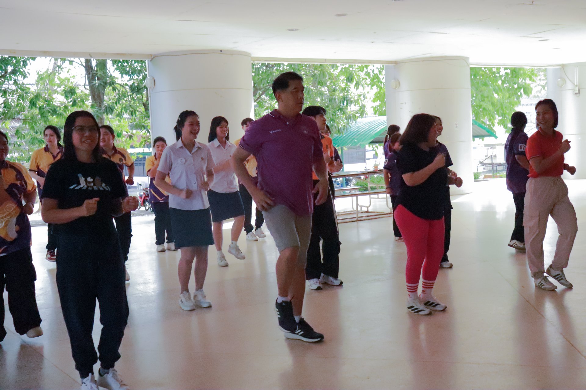 กิจกรรมส่งเสริมสุขภาพและสร้างความสัมพันธ์ภายในองค์กรด้วยการออกกำลังกาย - รูปภาพ 14