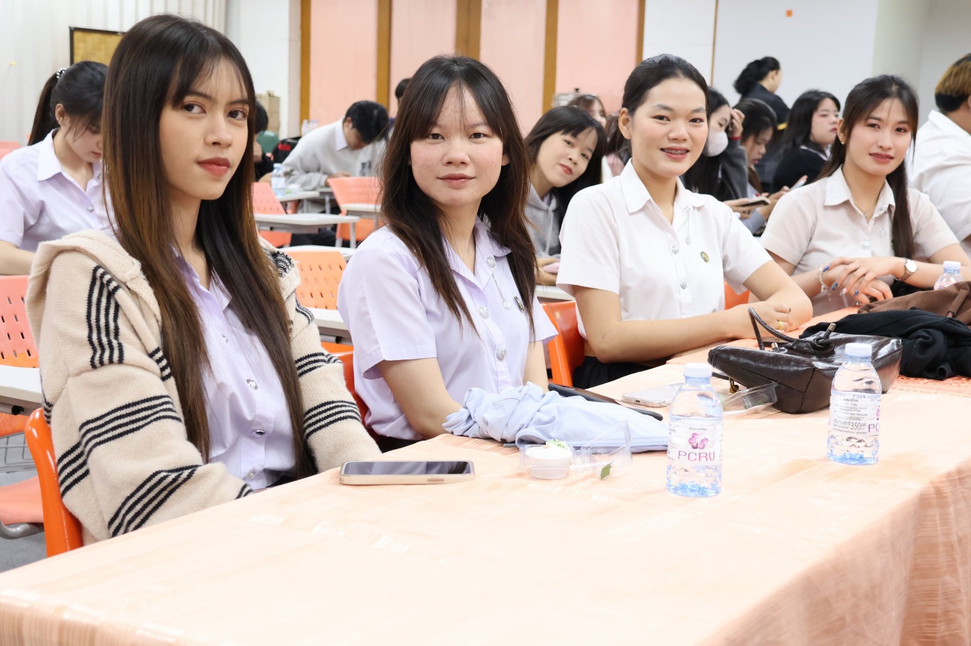 โครงการอบรมการยกระดับสมรรถนะทักษะด้านดิจิทัลและการประยุกต์ใช้เทคโนโลยีปัญญาประดิษฐ์ (AI) ของประชากรกลุ่มวัยเรียนระดับอุดมศึกษา (คณะวิทยาการจัดการ) - รูปภาพ 4