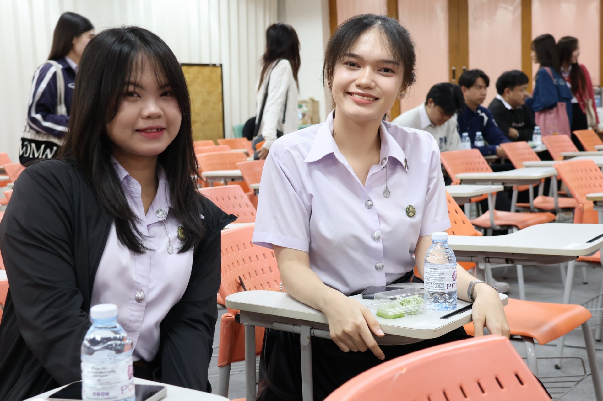 โครงการอบรมการยกระดับสมรรถนะทักษะด้านดิจิทัลและการประยุกต์ใช้เทคโนโลยีปัญญาประดิษฐ์ (AI) ของประชากรกลุ่มวัยเรียนระดับอุดมศึกษา (คณะวิทยาการจัดการ) - รูปภาพ 16