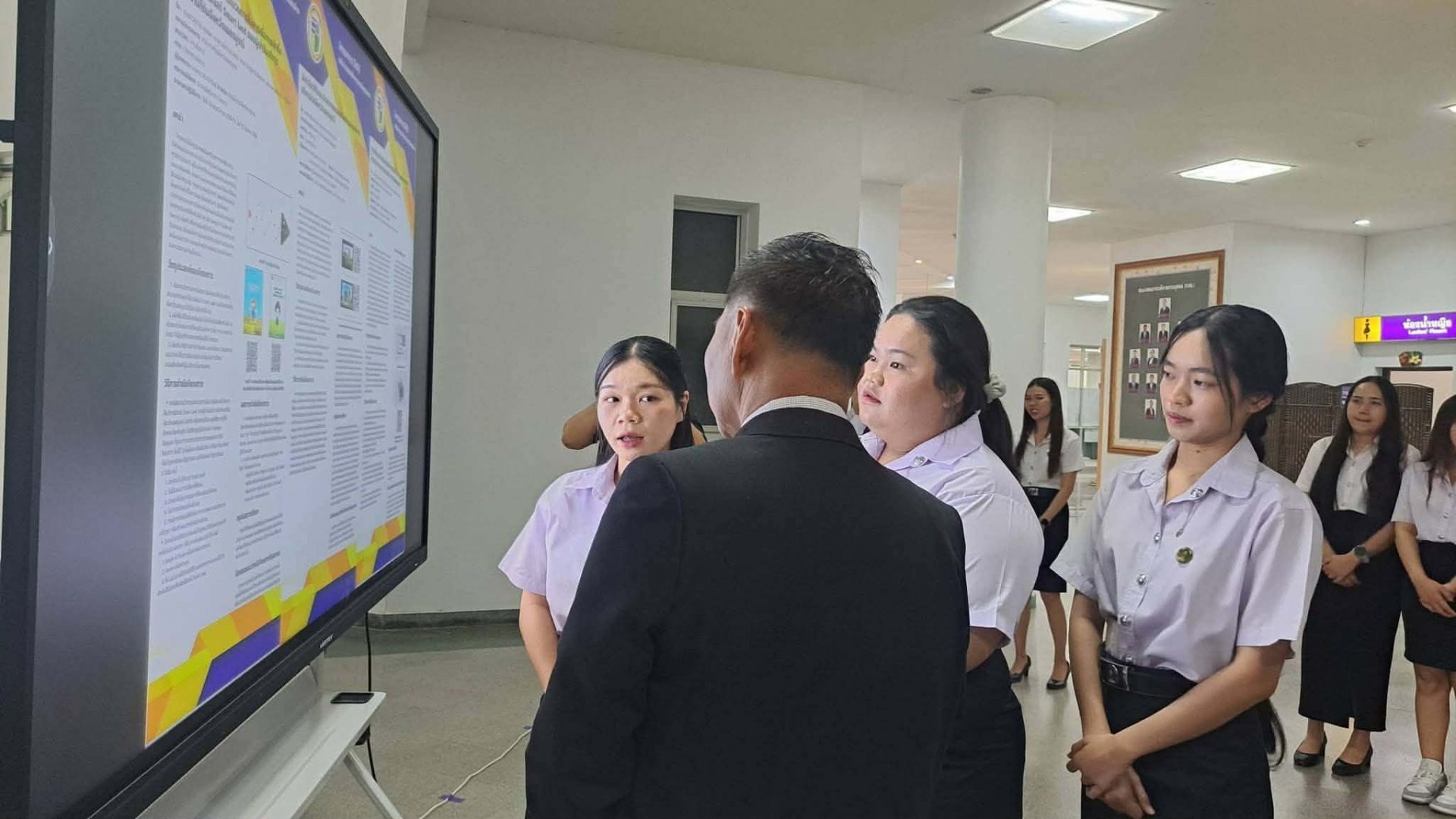 นักศึกษาสาขาวิชาการจัดการ ได้รับรางวัลชนะเลิศอันดับ1 การประกวดโครงงานสหกิจศึกษา กลุ่มสังคมศาสตร์ - รูปภาพ 6