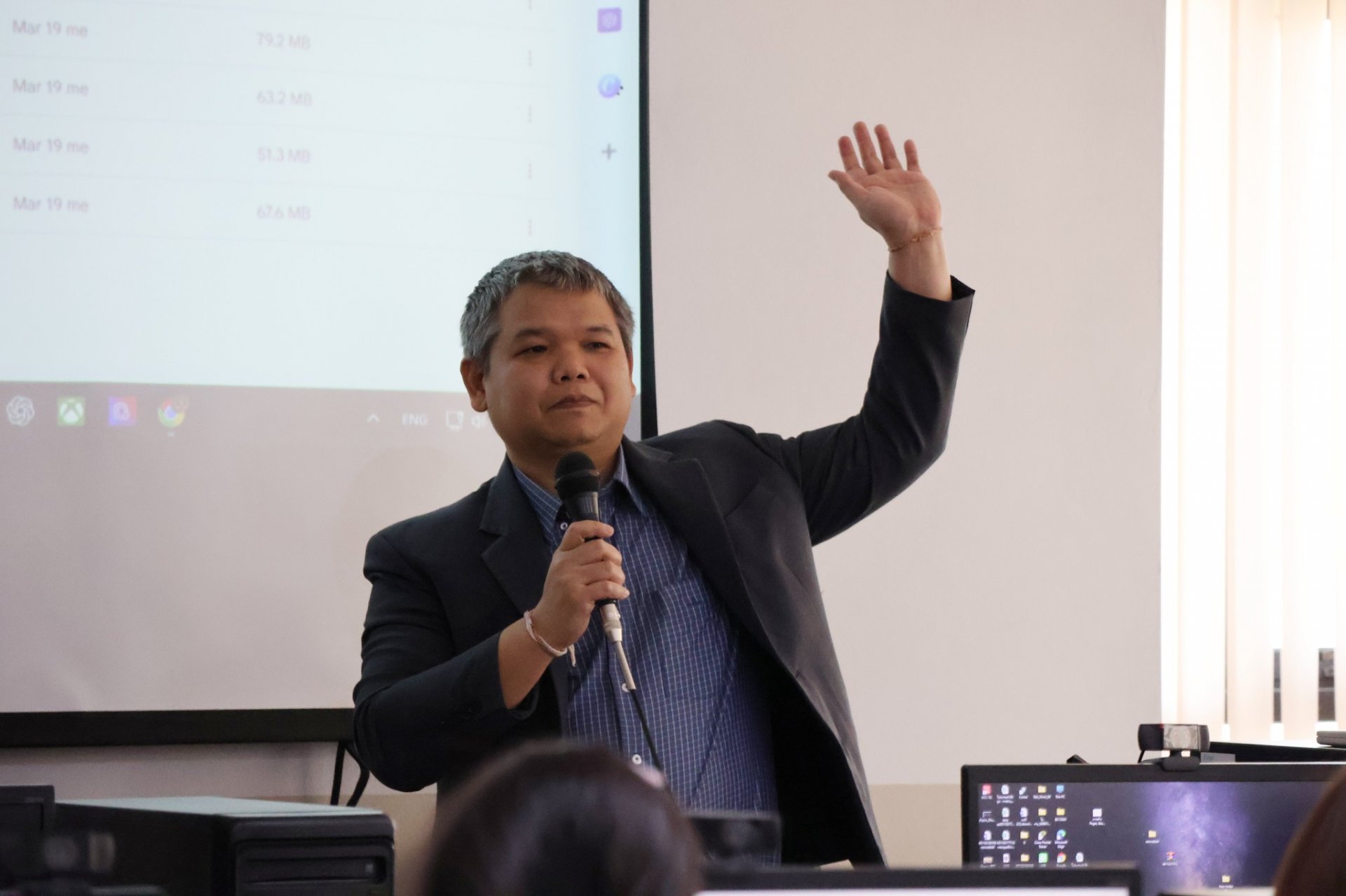 โครงการการผลิตคลิปวิดีโอทางการตลาดด้วย AI สำหรับนักศึกษาสาขาวิชาการตลาด - รูปภาพ 1