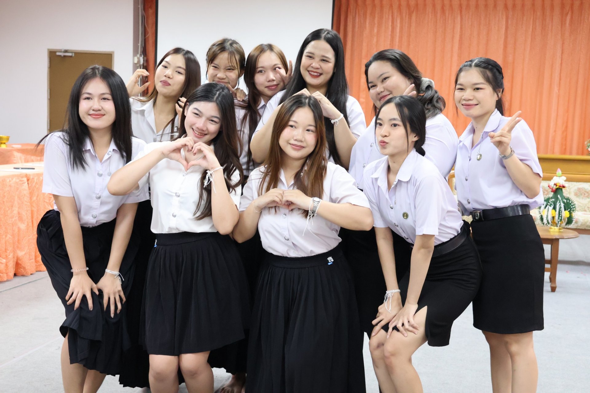 "วันทา ลาครู" สาขาวิชาการจัดการ - รูปภาพ 40
