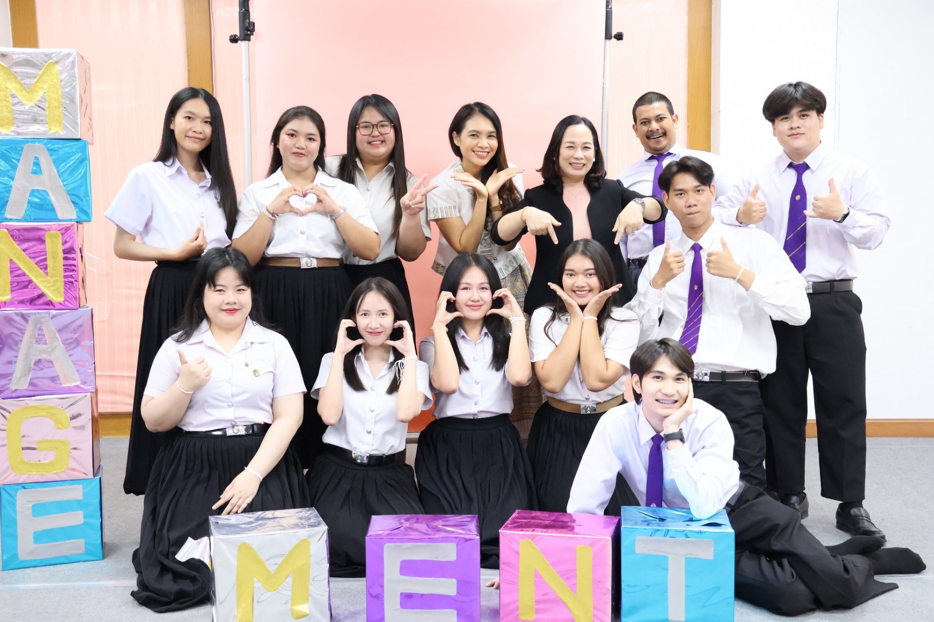 "วันทา ลาครู" สาขาวิชาการจัดการ - รูปภาพ 56