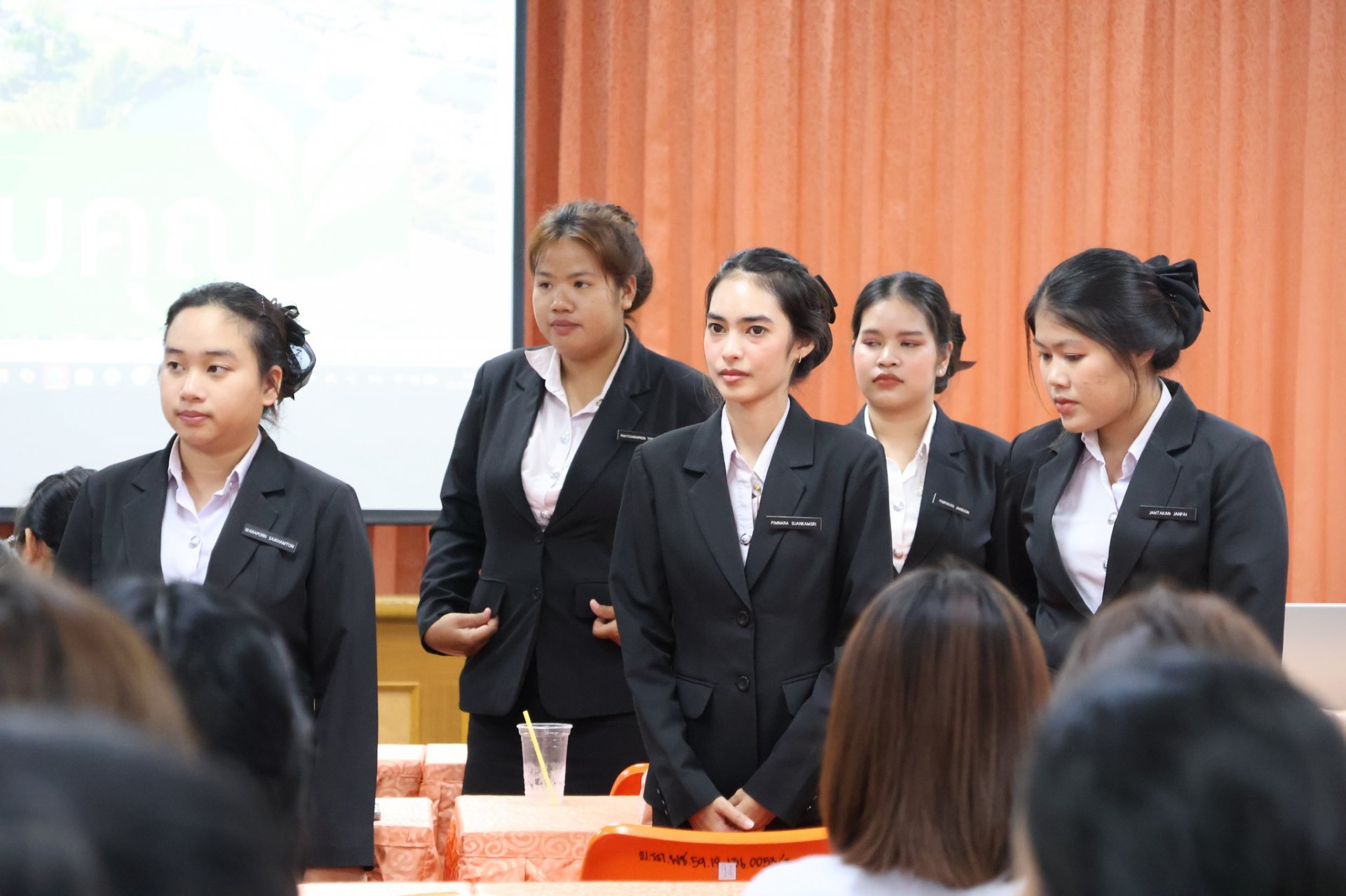 โครงการปัจฉิมนิเทศนักศึกษา ชั้นปีที่ 4 สาขาวิชาการตลาด ประจำปีการศึกษา 2568 - รูปภาพ 3