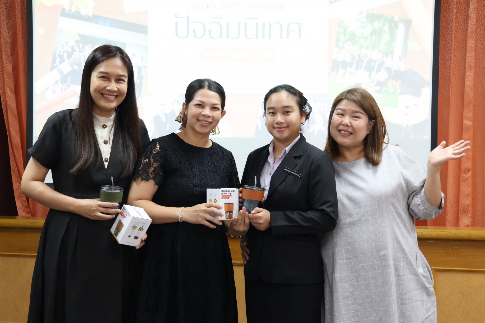 โครงการปัจฉิมนิเทศนักศึกษา ชั้นปีที่ 4 สาขาวิชาการตลาด ประจำปีการศึกษา 2568 - รูปภาพ 4