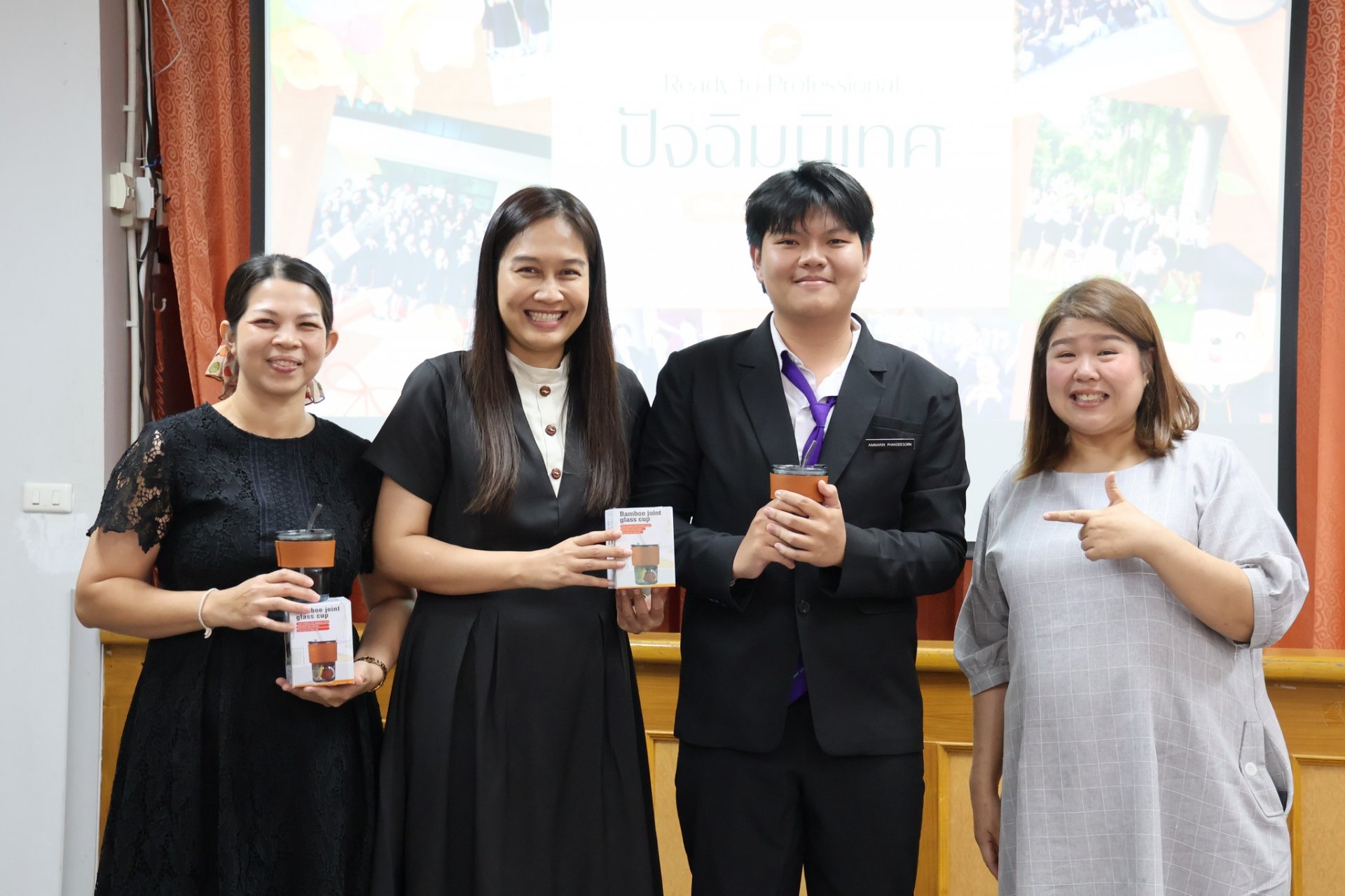 โครงการปัจฉิมนิเทศนักศึกษา ชั้นปีที่ 4 สาขาวิชาการตลาด ประจำปีการศึกษา 2568 - รูปภาพ 14