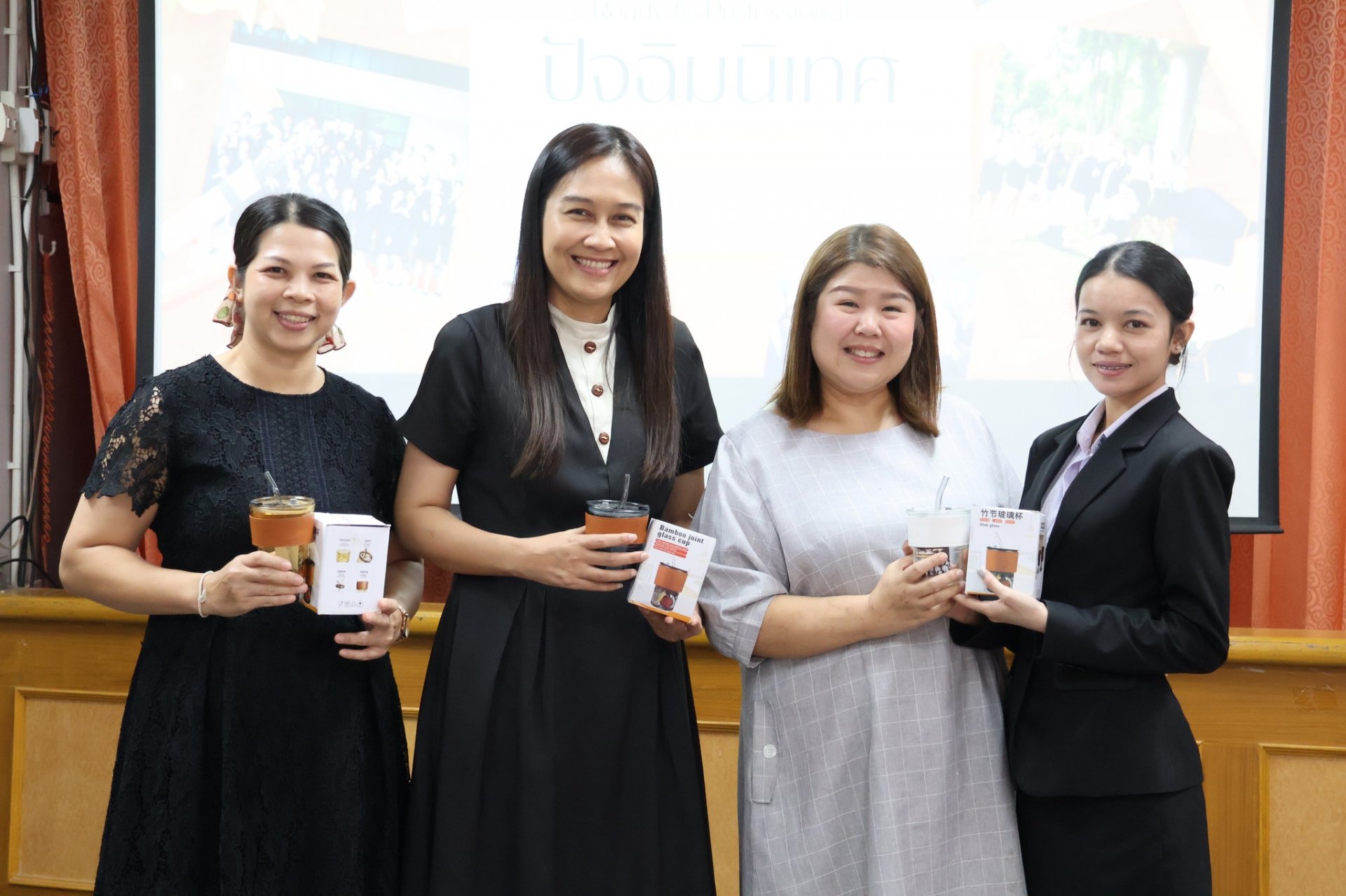 โครงการปัจฉิมนิเทศนักศึกษา ชั้นปีที่ 4 สาขาวิชาการตลาด ประจำปีการศึกษา 2568 - รูปภาพ 43