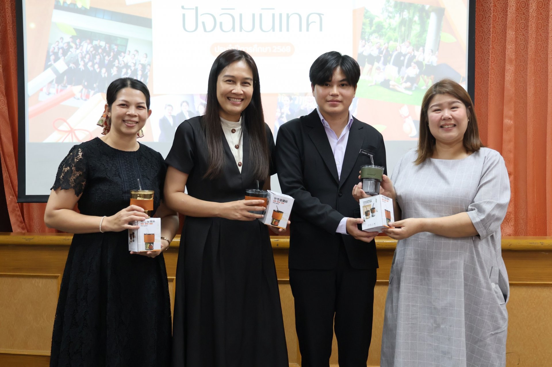 โครงการปัจฉิมนิเทศนักศึกษา ชั้นปีที่ 4 สาขาวิชาการตลาด ประจำปีการศึกษา 2568 - รูปภาพ 46