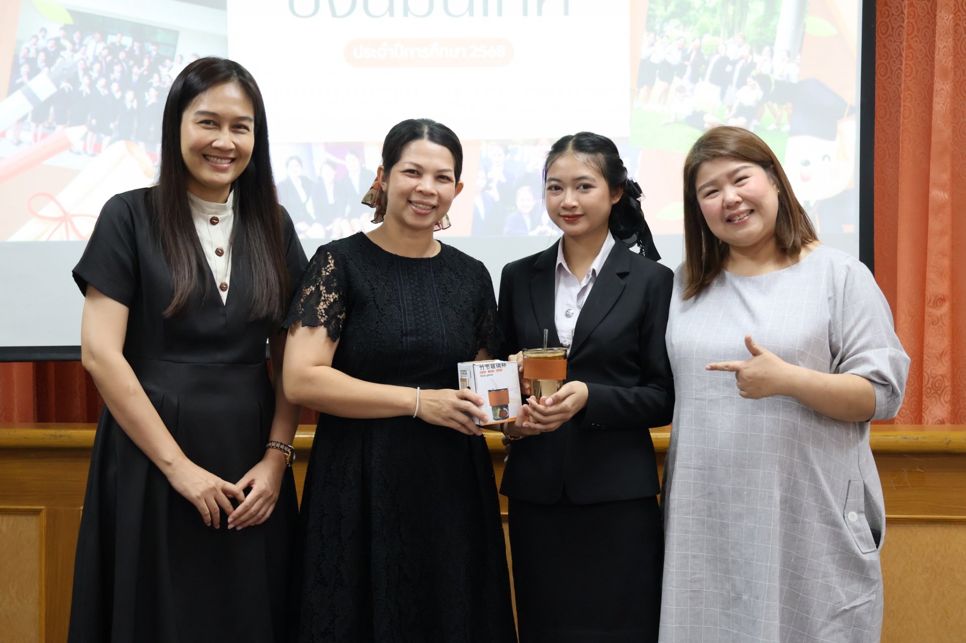 โครงการปัจฉิมนิเทศนักศึกษา ชั้นปีที่ 4 สาขาวิชาการตลาด ประจำปีการศึกษา 2568 - รูปภาพ 49