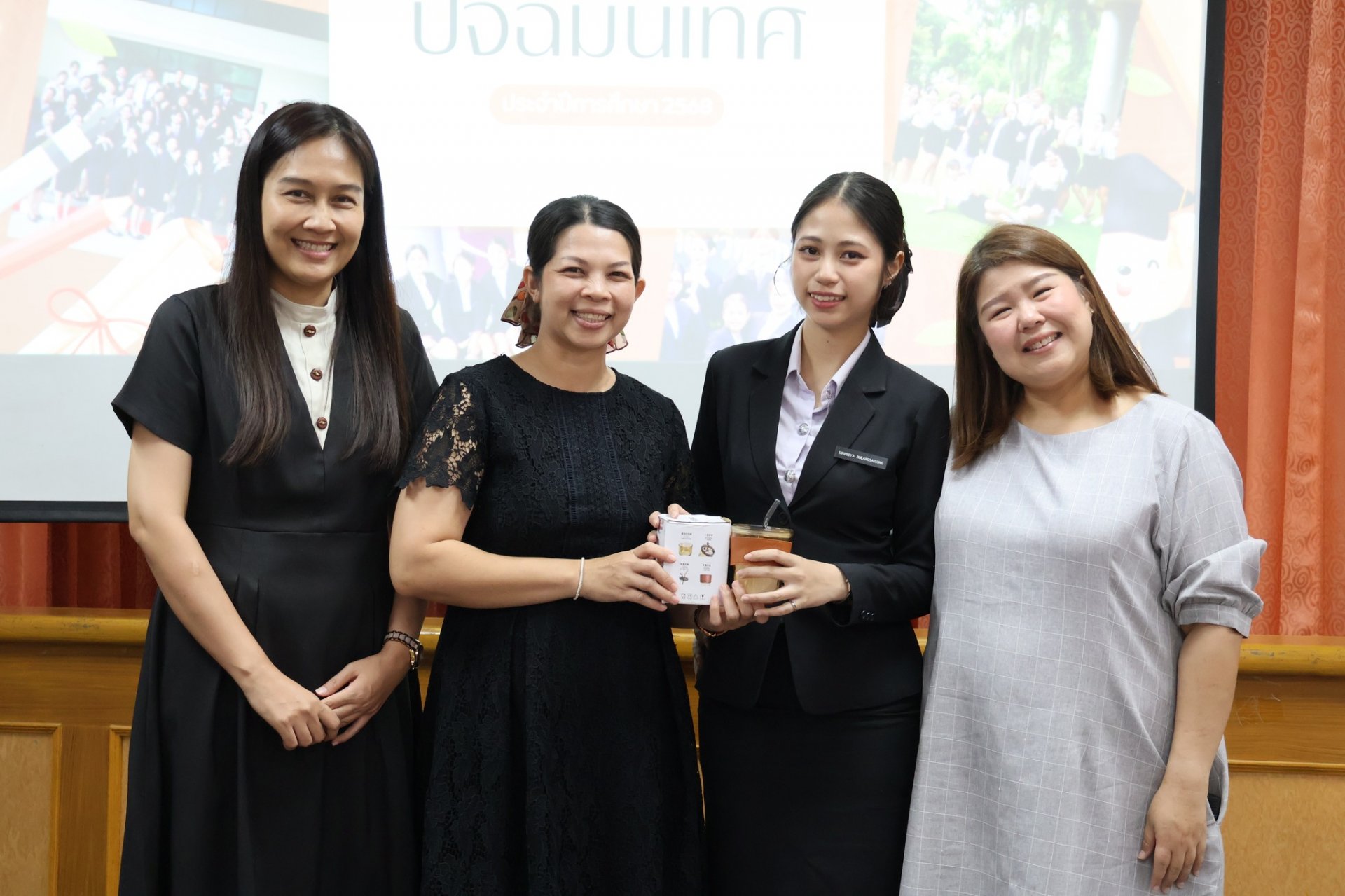 โครงการปัจฉิมนิเทศนักศึกษา ชั้นปีที่ 4 สาขาวิชาการตลาด ประจำปีการศึกษา 2568 - รูปภาพ 53
