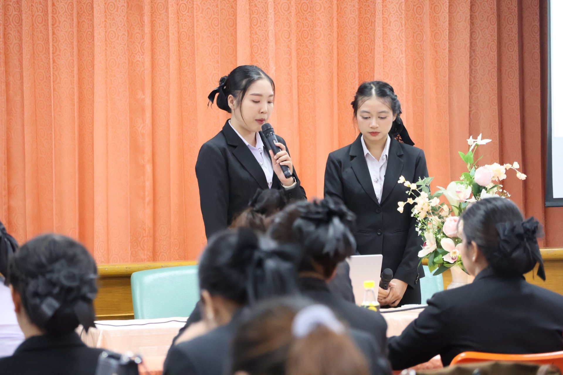 โครงการปัจฉิมนิเทศนักศึกษา ชั้นปีที่ 4 สาขาวิชาการตลาด ประจำปีการศึกษา 2568 - รูปภาพ 62