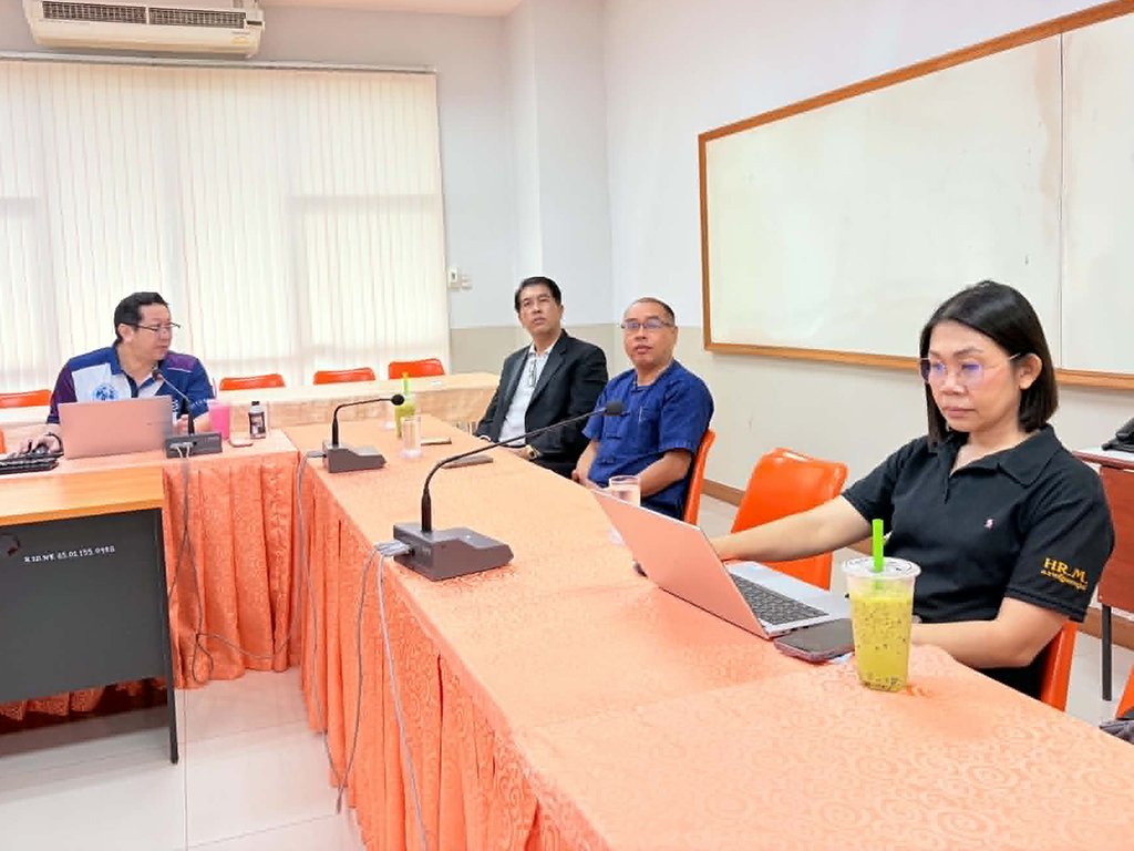 การประชุมพัฒนาร่างหลักสูตรโดยคณะกรรมการพัฒนาหลักสูตรบริหารธุรกิจดุษฎีบัณฑิต สาขาวิชาบริหารธุรกิจ (หลักสูตรใหม่ พ.ศ. 2570) - รูปภาพ 3