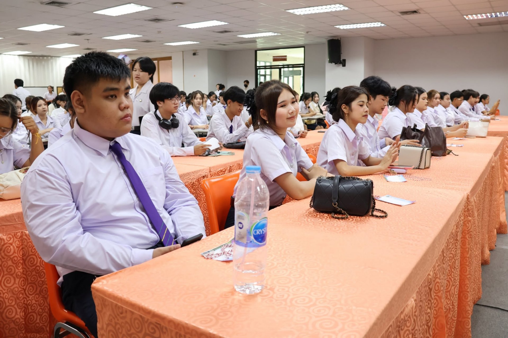 โครงการส่งเสริมคุณลักษณะบัณฑิตที่พึงประสงค์ และการเตรียมความพร้อมสู่การเป็นนักศึกษา สำหรับนักศึกษาชั้นปีที่ 1 คณะวิทยาการจัดการ - รูปภาพ 15