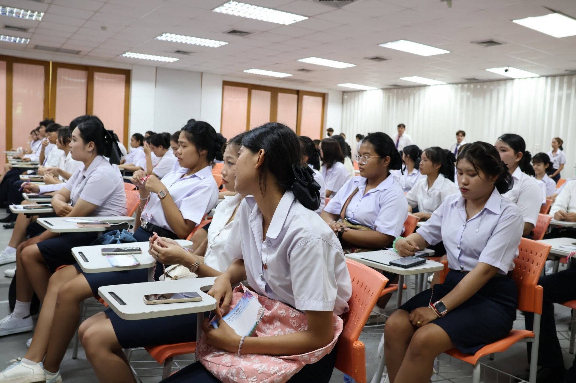 โครงการส่งเสริมคุณลักษณะบัณฑิตที่พึงประสงค์ และการเตรียมความพร้อมสู่การเป็นนักศึกษา สำหรับนักศึกษาชั้นปีที่ 1 คณะวิทยาการจัดการ - รูปภาพ 21