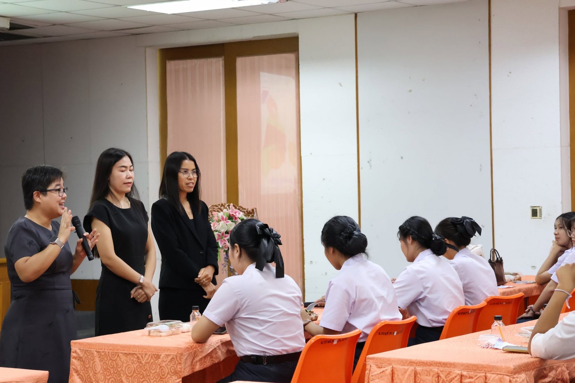 โครงการส่งเสริมคุณลักษณะบัณฑิตที่พึงประสงค์ และการเตรียมความพร้อมสู่การเป็นนักศึกษา สำหรับนักศึกษาชั้นปีที่ 1 คณะวิทยาการจัดการ - รูปภาพ 55