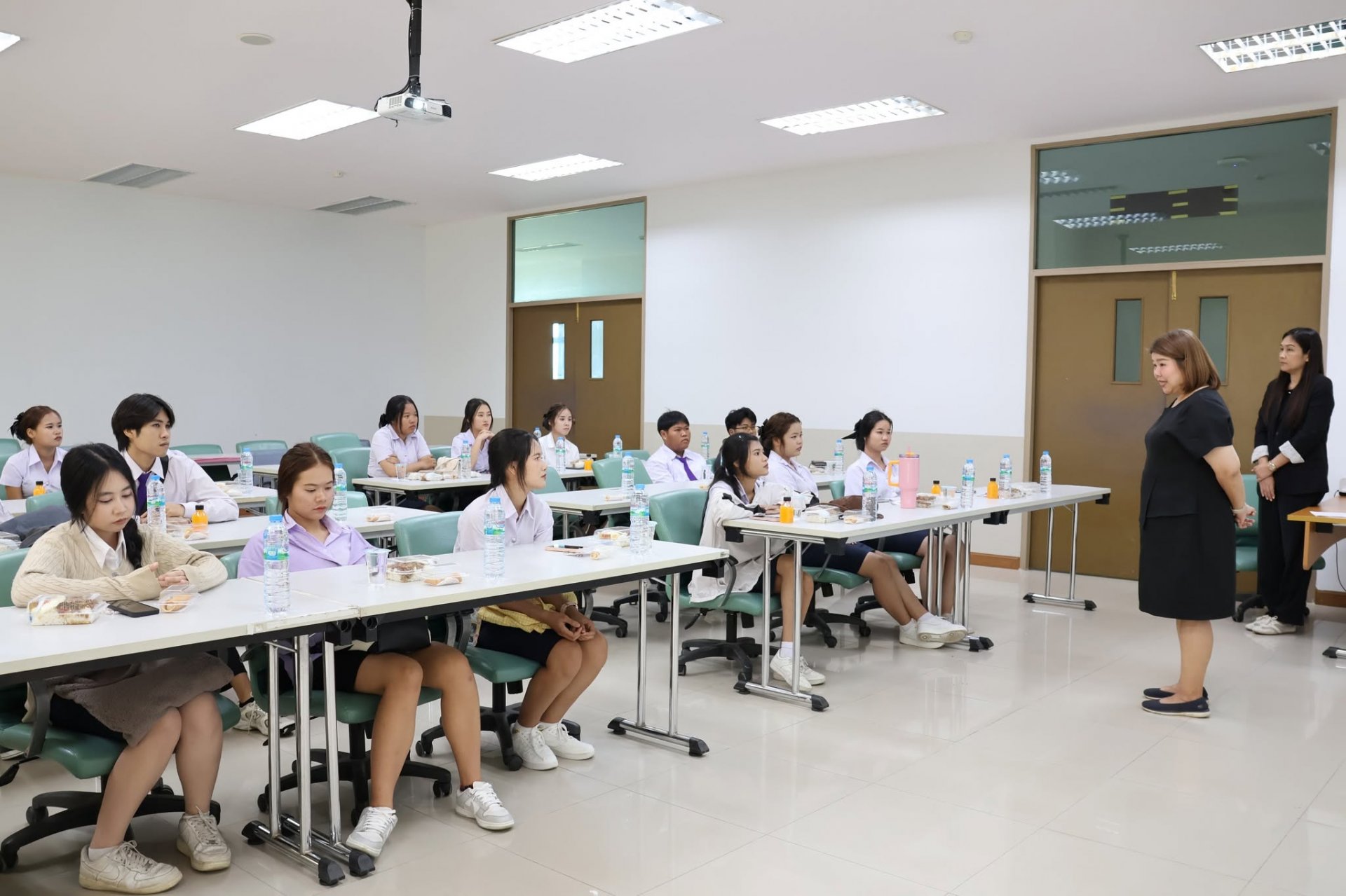 โครงการส่งเสริมคุณลักษณะบัณฑิตที่พึงประสงค์ และการเตรียมความพร้อมสู่การเป็นนักศึกษา สำหรับนักศึกษาชั้นปีที่ 1 คณะวิทยาการจัดการ - รูปภาพ 66