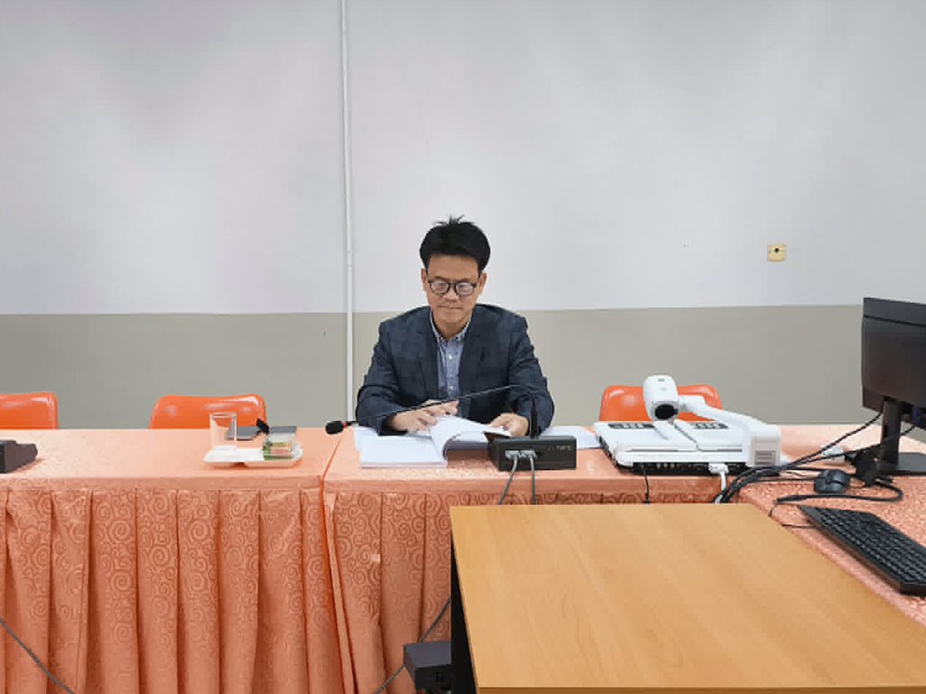 การประชุมประเมินผลการสอนของอาจารย์พนักงานมหาวิทยาลัย สังกัดคณะวิทยาการจัดการ - รูปภาพ 2