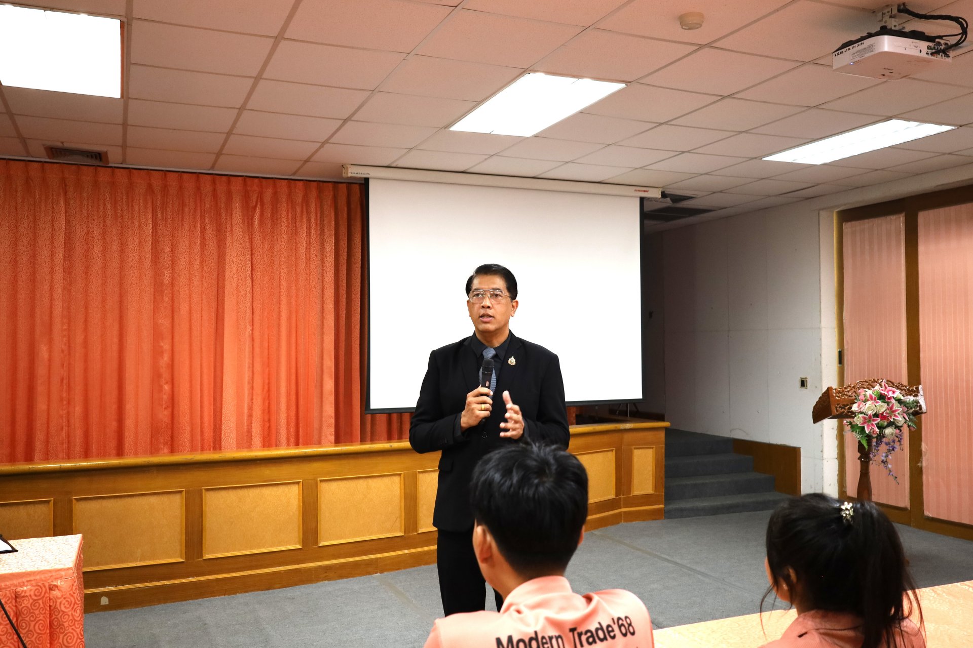 โครงการอบรมการยกระดับสมรรถนะทักษะด้านดิจิทัลและการประยุกต์ใช้เทคโนโลยีปัญญาประดิษฐ์ (AI) ของประชากรกลุ่มวัยเรียนระดับอุดมศึกษา คณะวิทยาการจัดการ สำหรับนักศึกษาชั้นปีที่ 4 - รูปภาพ 1