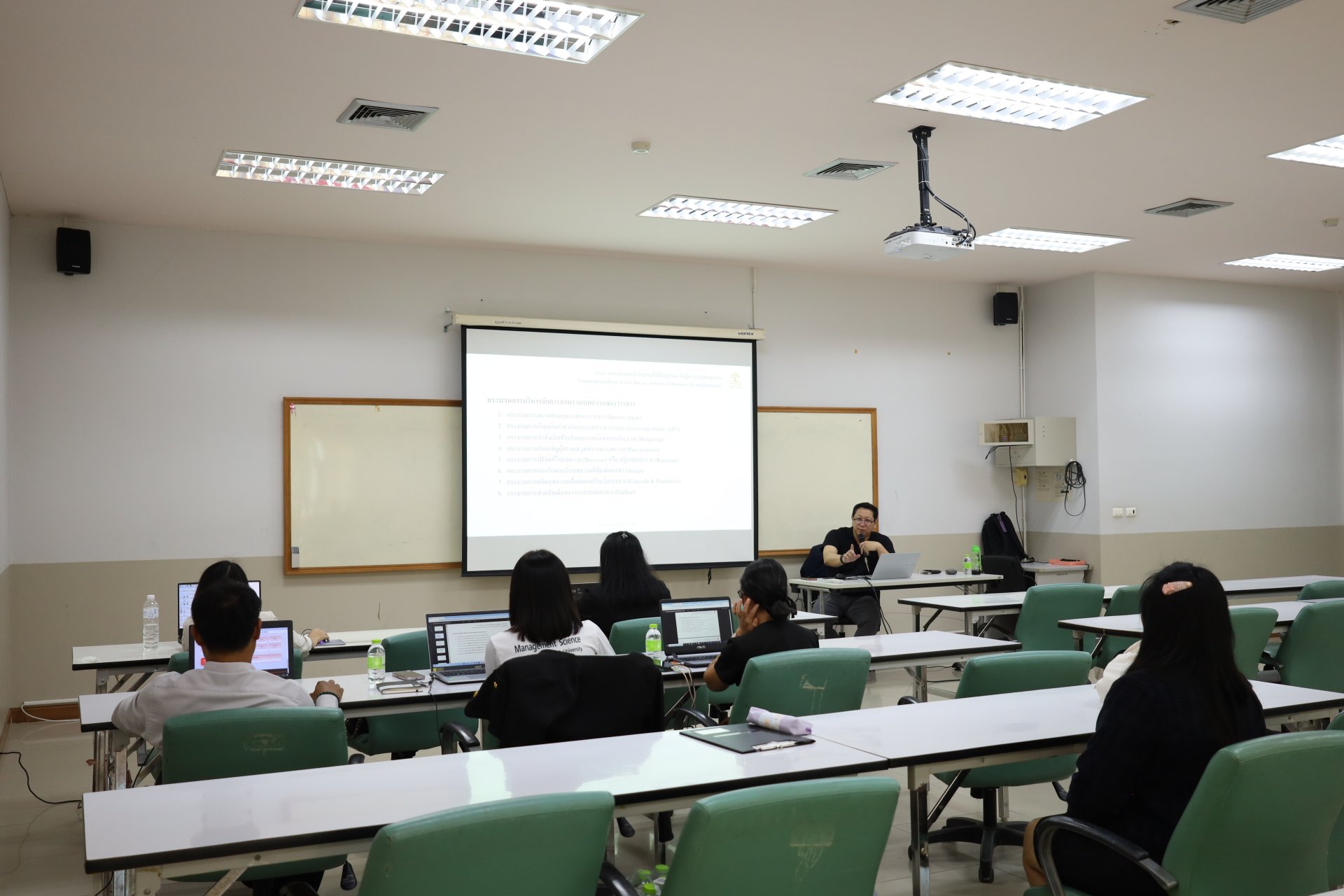 การอบรมเชิงปฏิบัติการ การตรวจสอบบทความวิชาการที่ใช้ปัญญาประดิษฐ์และการคัดลอกงาน - รูปภาพ 8