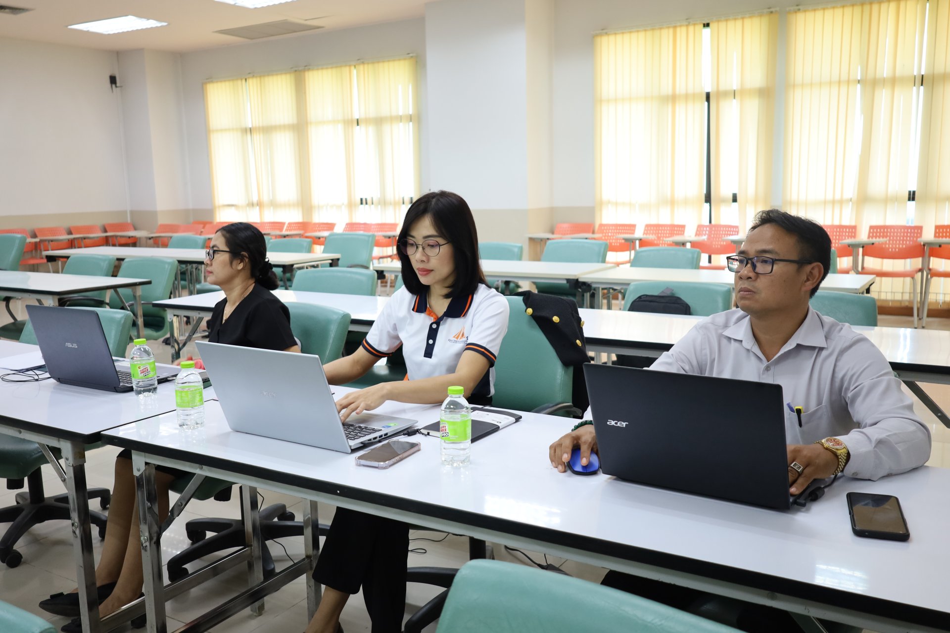 การอบรมเชิงปฏิบัติการ การตรวจสอบบทความวิชาการที่ใช้ปัญญาประดิษฐ์และการคัดลอกงาน - รูปภาพ 14