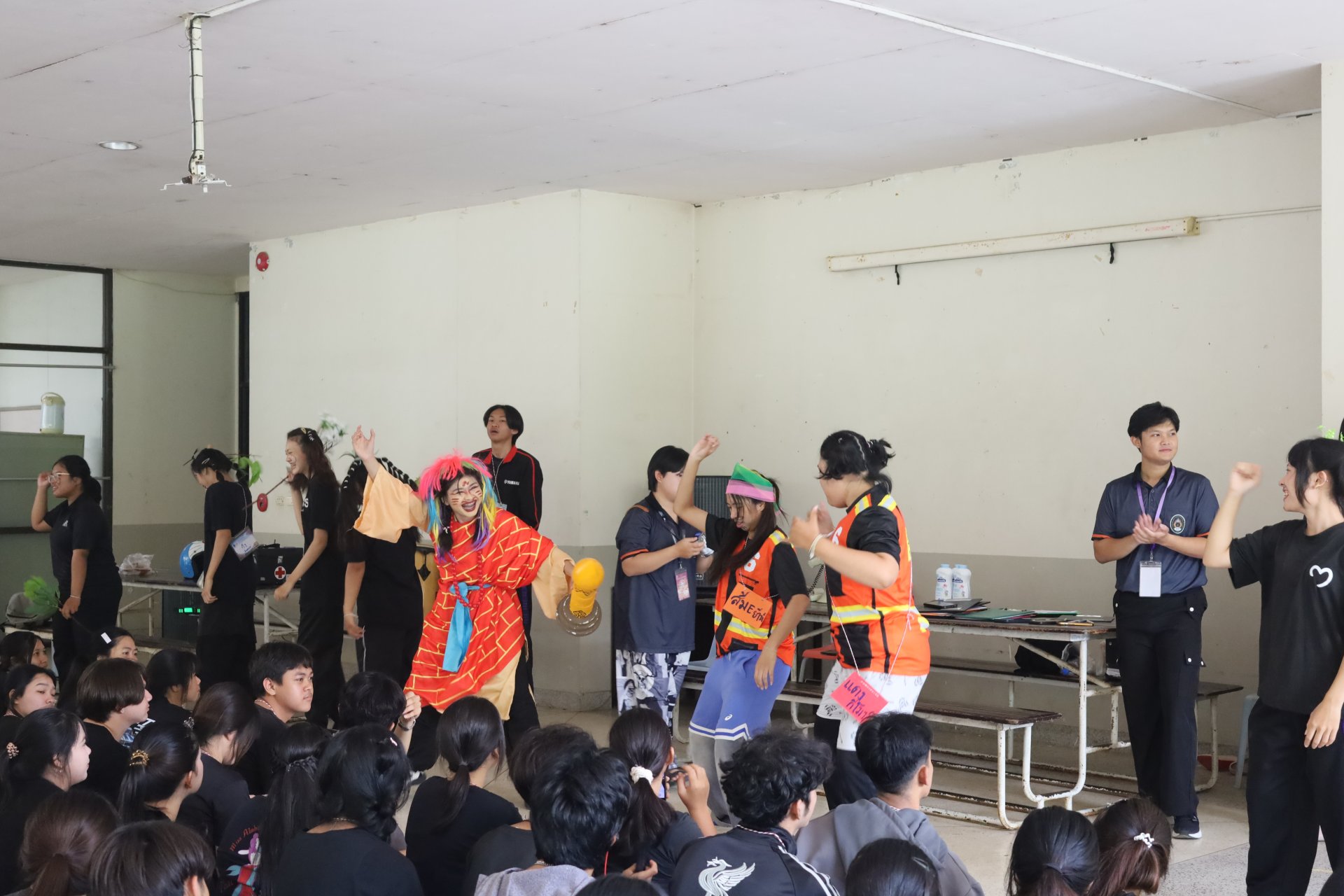 โครงการสานสัมพันธ์อย่างสร้างสรรค์ ร่วมใจน้องพี่ Management ประจำปีการศึกษา 2569 - รูปภาพ 9