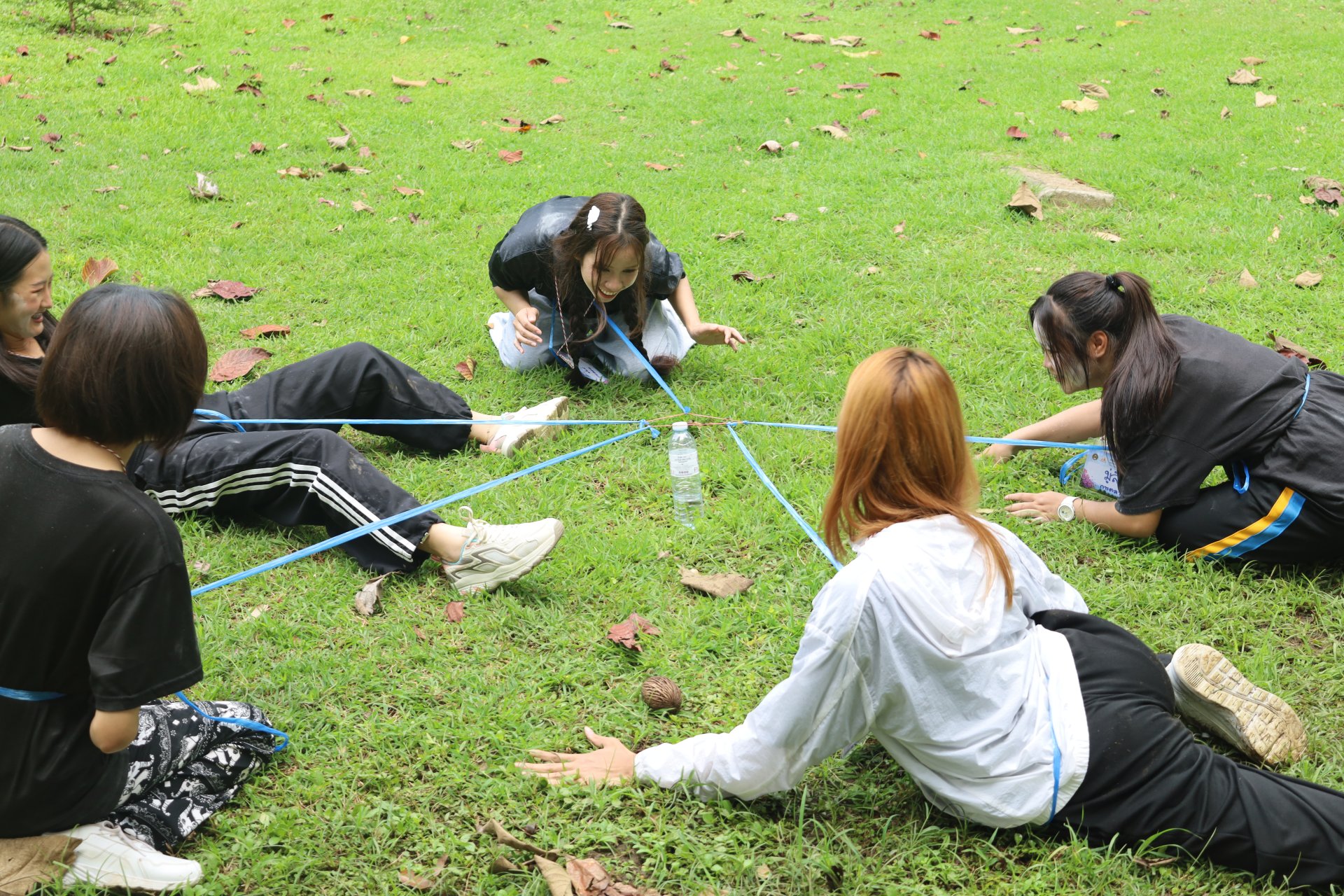 โครงการสานสัมพันธ์อย่างสร้างสรรค์ ร่วมใจน้องพี่ Management ประจำปีการศึกษา 2569 - รูปภาพ 27