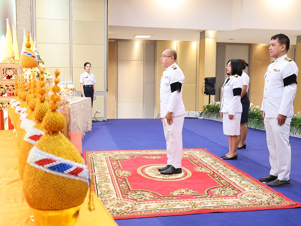 ถวายพระพรชัยมงคล เนื่องในโอกาสวันเฉลิมพระชนมพรรษา พระบาทสมเด็จพระปรเมนทรรามาธิบดีศรีสินทรมหาวชิราลงกรณ พระวชิรเกล้าเจ้าอยู่หัว - รูปภาพ 1