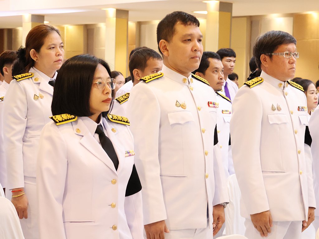 ถวายพระพรชัยมงคล เนื่องในโอกาสวันเฉลิมพระชนมพรรษา พระบาทสมเด็จพระปรเมนทรรามาธิบดีศรีสินทรมหาวชิราลงกรณ พระวชิรเกล้าเจ้าอยู่หัว - รูปภาพ 11