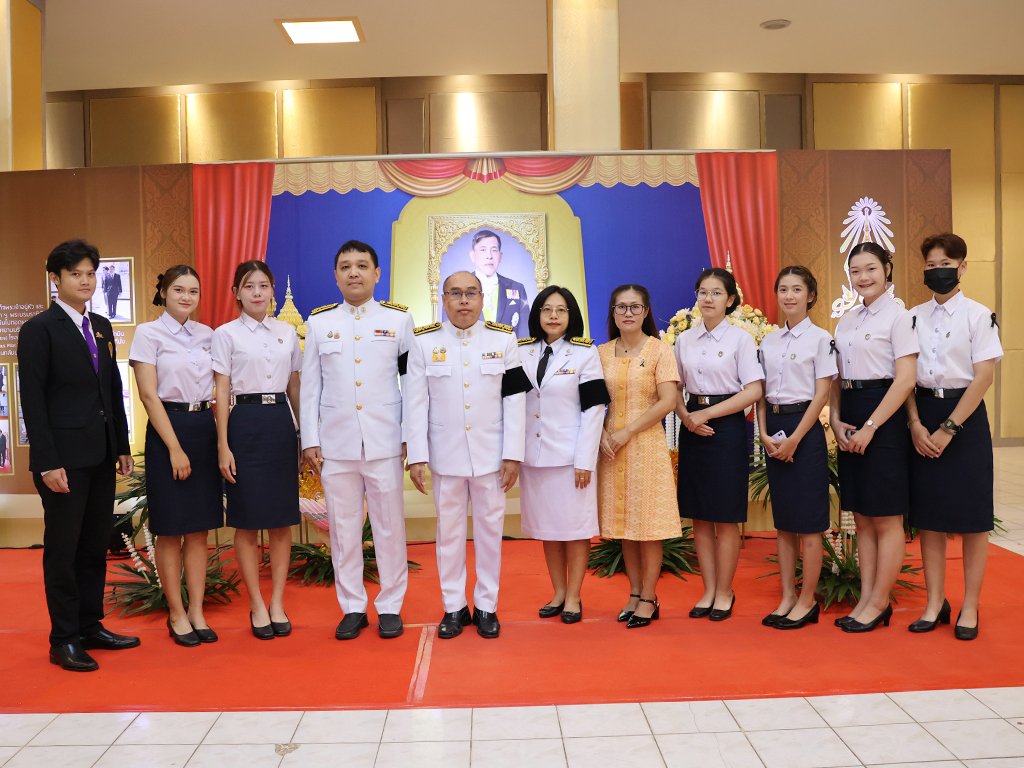 ถวายพระพรชัยมงคล เนื่องในโอกาสวันเฉลิมพระชนมพรรษา พระบาทสมเด็จพระปรเมนทรรามาธิบดีศรีสินทรมหาวชิราลงกรณ พระวชิรเกล้าเจ้าอยู่หัว - รูปภาพ 27