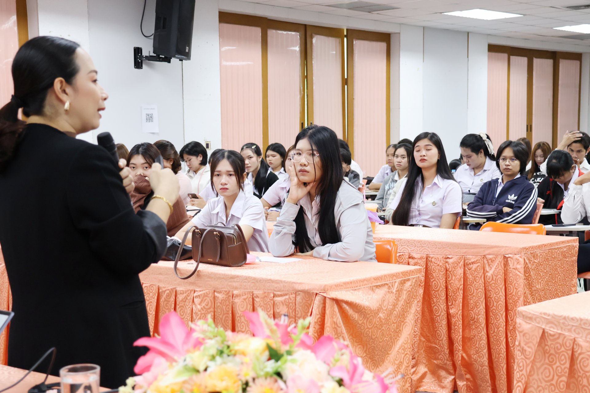 โครงการอบรมเสริมสร้างภาพลักษณ์และเตรียมความพร้อมสู่บัณฑิตคุณภาพ มุ่งสู่ตลาดแรงงาน คณะวิทยาการจัดการ - รูปภาพ 5