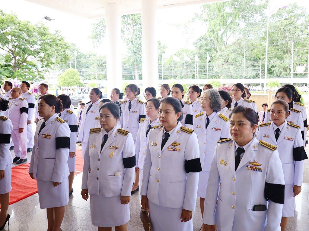 พิธีรับเครื่องหมายตราสัญลักษณ์ประจำมหาวิทยาลัย ประจำปีการศึกษา 2569 สำหรับนักศึกษาชั้นปีที่ 1 - รูปภาพ 6