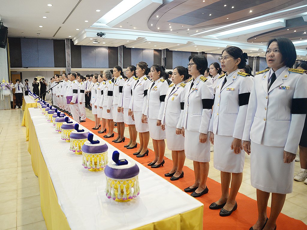 พิธีรับเครื่องหมายตราสัญลักษณ์ประจำมหาวิทยาลัย ประจำปีการศึกษา 2569 สำหรับนักศึกษาชั้นปีที่ 1 - รูปภาพ 27