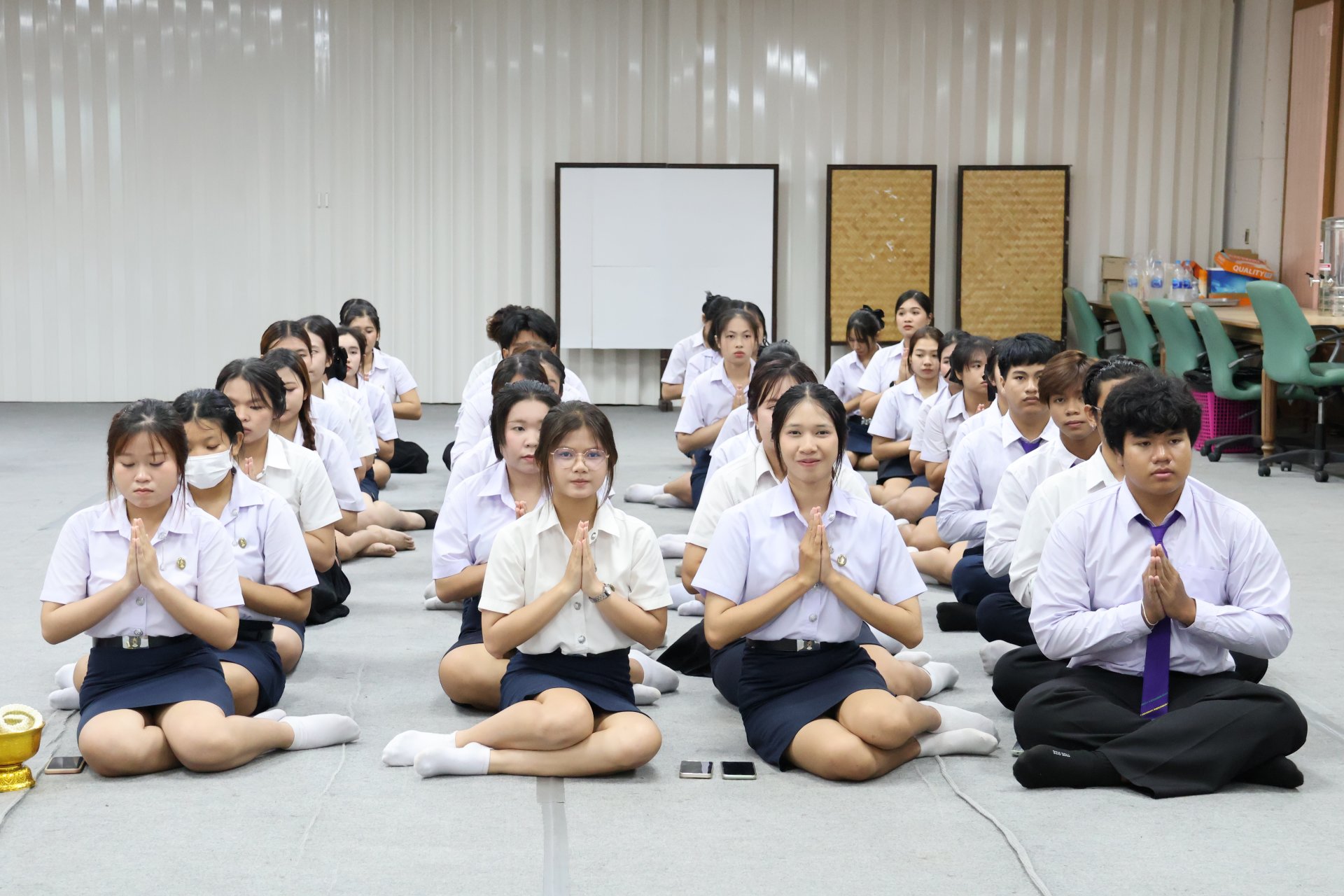 โครงการ "ร้อยมาลา บูชาครู" บายศรีสู่ขวัญชาวบัญชี - รูปภาพ 2