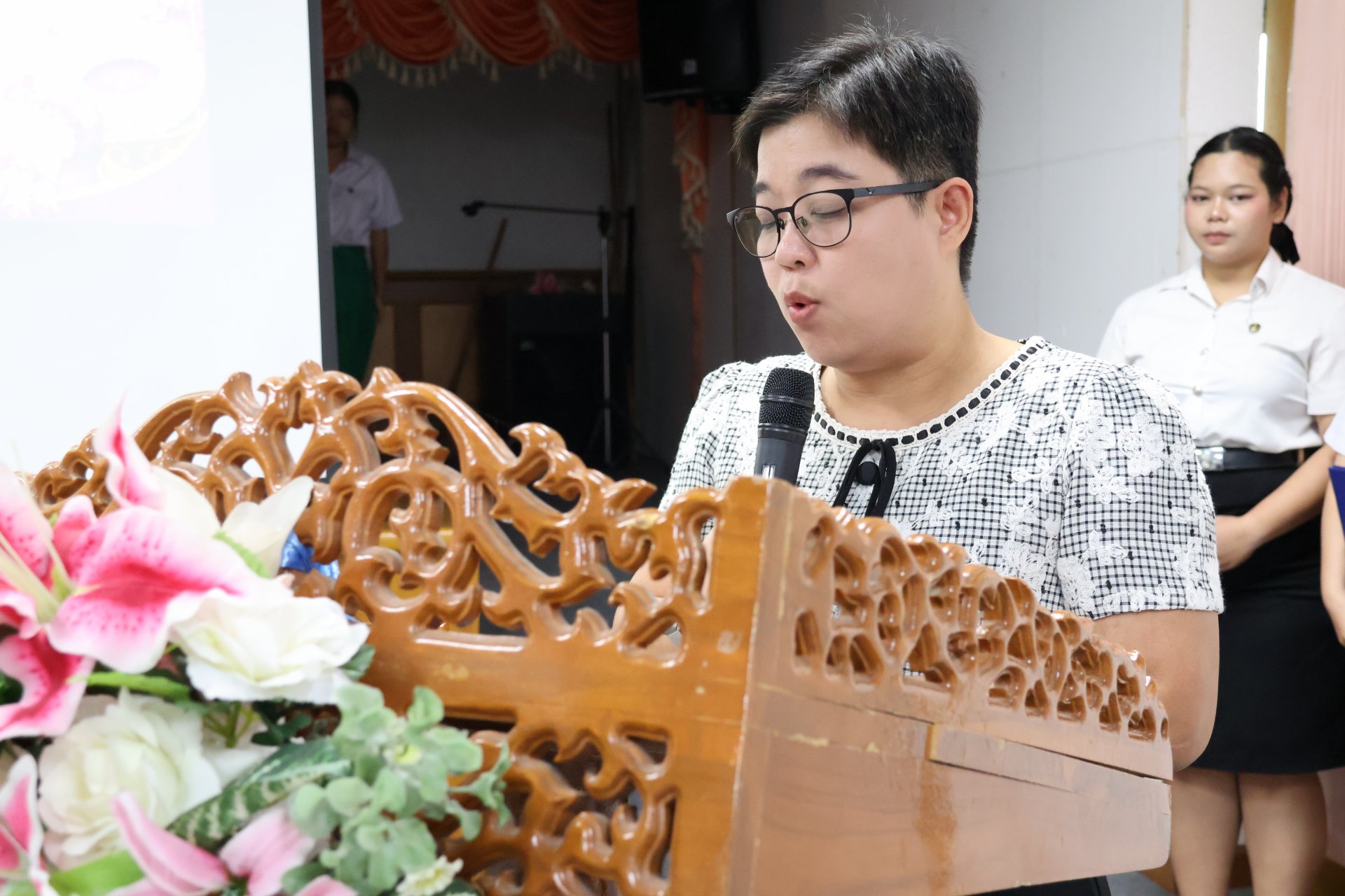 โครงการ "ร้อยมาลา บูชาครู" บายศรีสู่ขวัญชาวบัญชี - รูปภาพ 3