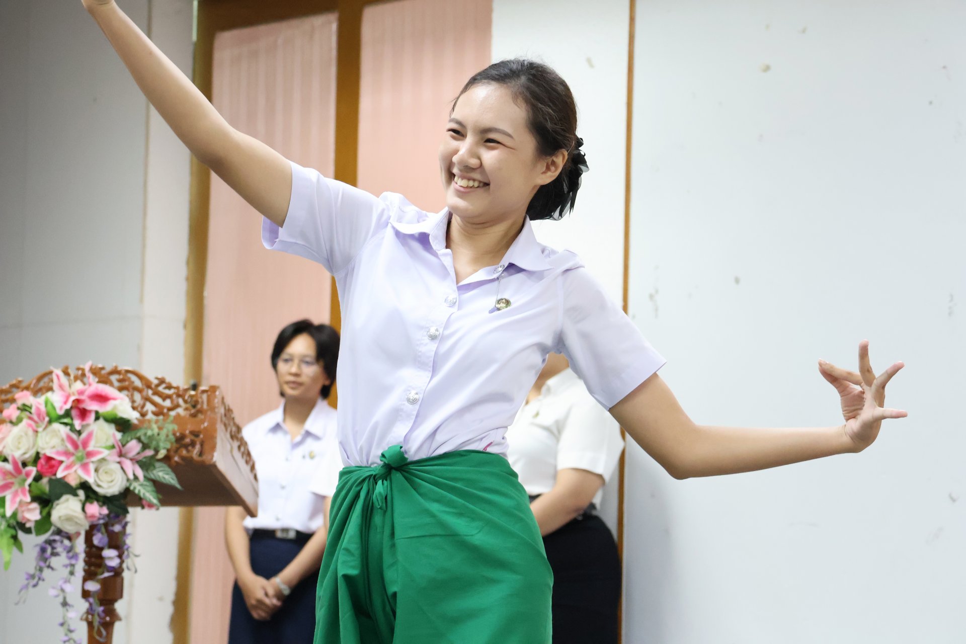 โครงการ "ร้อยมาลา บูชาครู" บายศรีสู่ขวัญชาวบัญชี - รูปภาพ 8