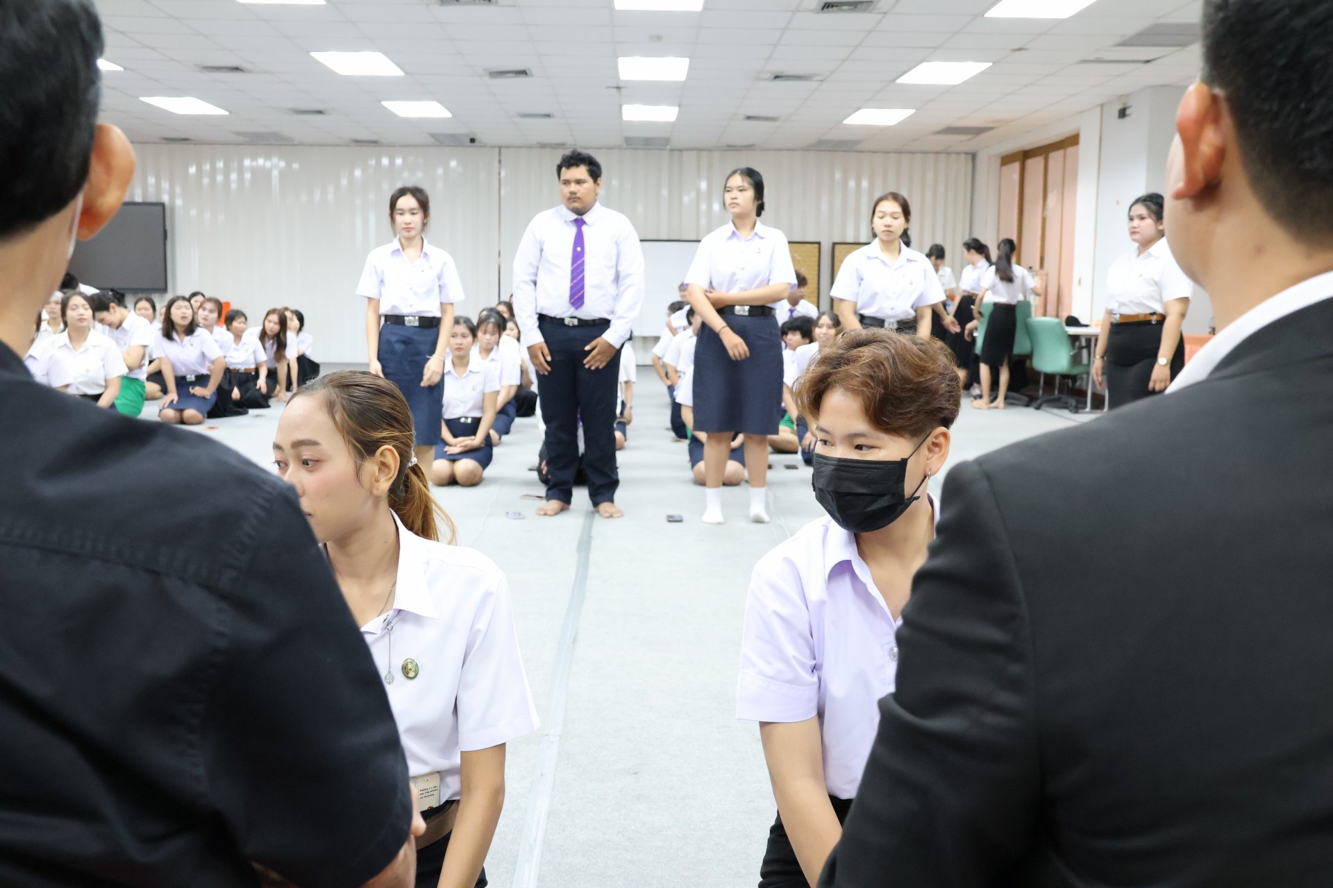 โครงการ "ร้อยมาลา บูชาครู" บายศรีสู่ขวัญชาวบัญชี - รูปภาพ 16