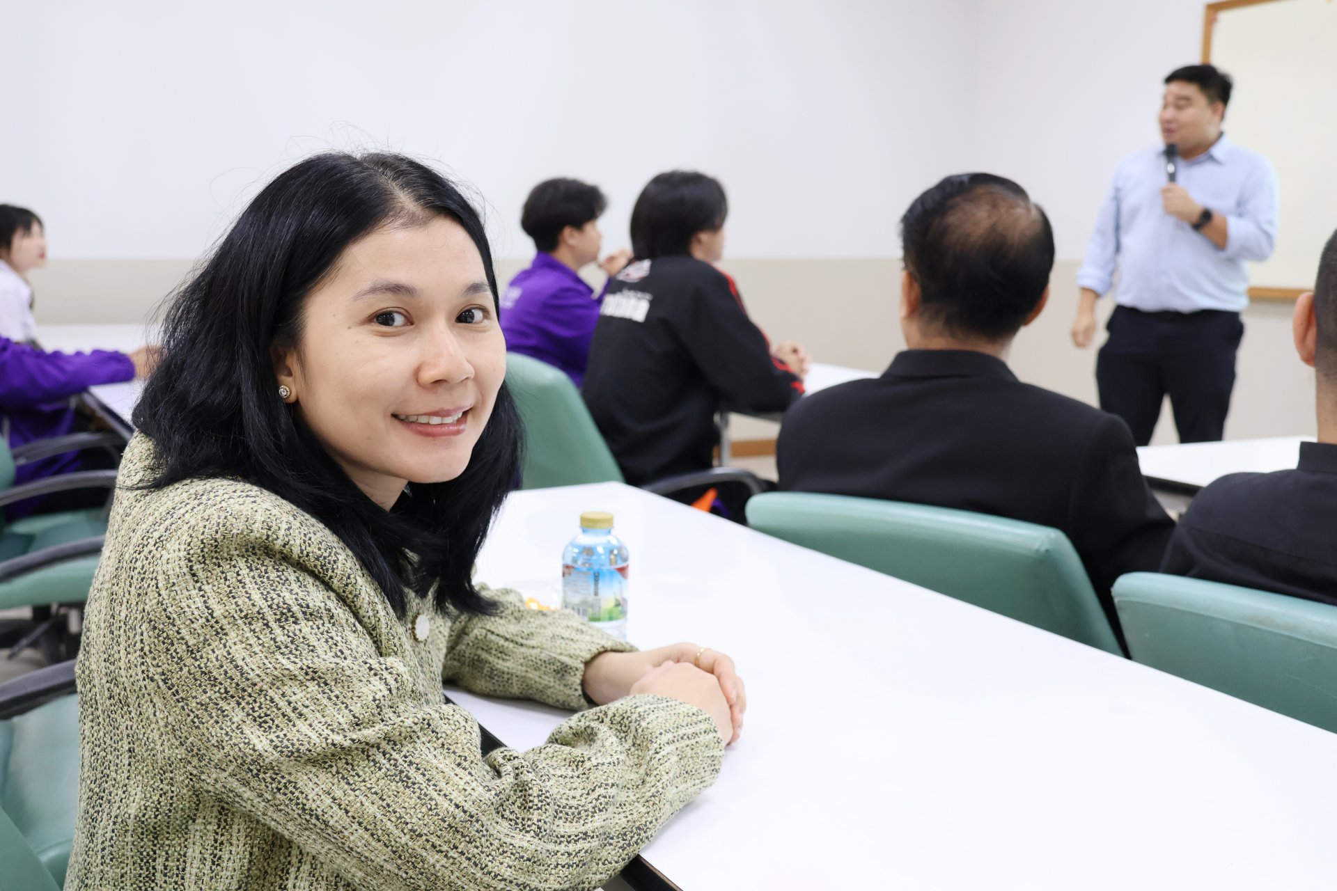โครงการอบรมการแลกเปลี่ยนเรียนรู้การถอดบทเรียนผลการประเมิน AUN-QA เพื่อยกระดับคุณภาพหลักสูตรของคณะวิทยาการจัดการ - รูปภาพ 11