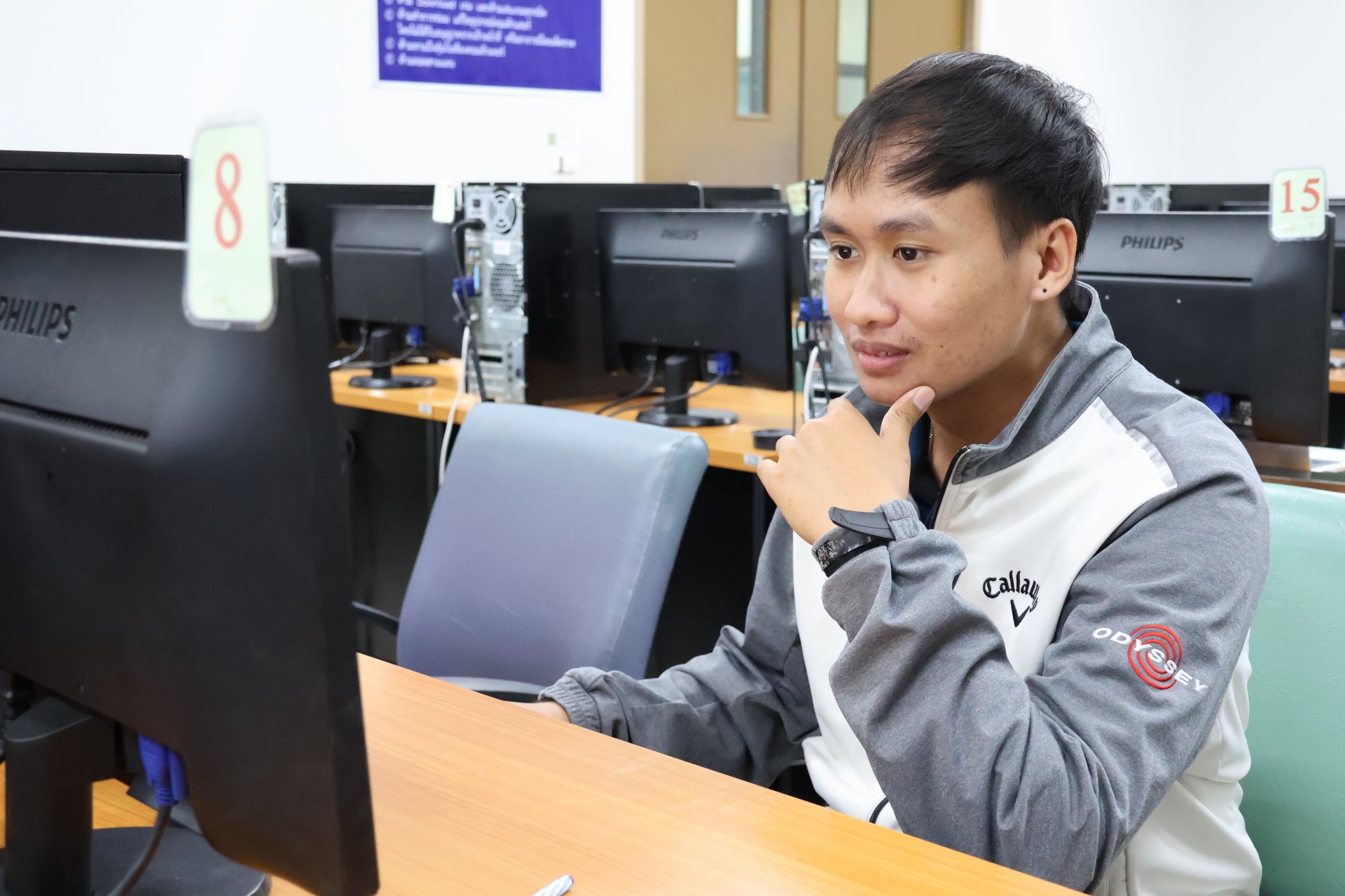 โครงการอบรมเชิงปฏิบัติการ เรื่อง “การประยุกต์ใช้ปัญญาประดิษฐ์ (AI) ในงานบริหารทรัพยากรบุคคล และจริยริธรรมในการใช้ AI สำหรับนักศึกษาสาขาวิชาการบริหารและเทคโนโลยีทรัพยากรบุคคล” - รูปภาพ 7