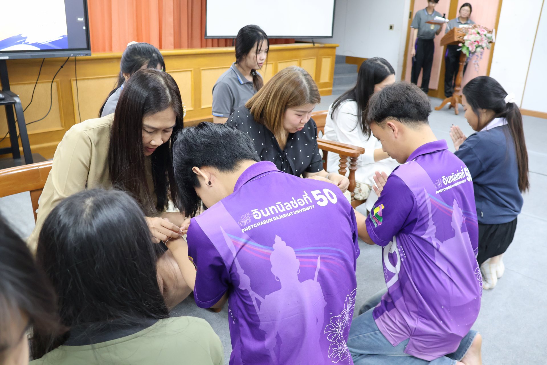 โครงการ Maketting Journer ก้าวแรกสู่รั้วการตลาด สานสัมพันธ์น้องพี่ และร่วมสืบสานประเพณีบายศรีสู่ขวัญ ประจำปีการศึกษา 2569 - รูปภาพ 23