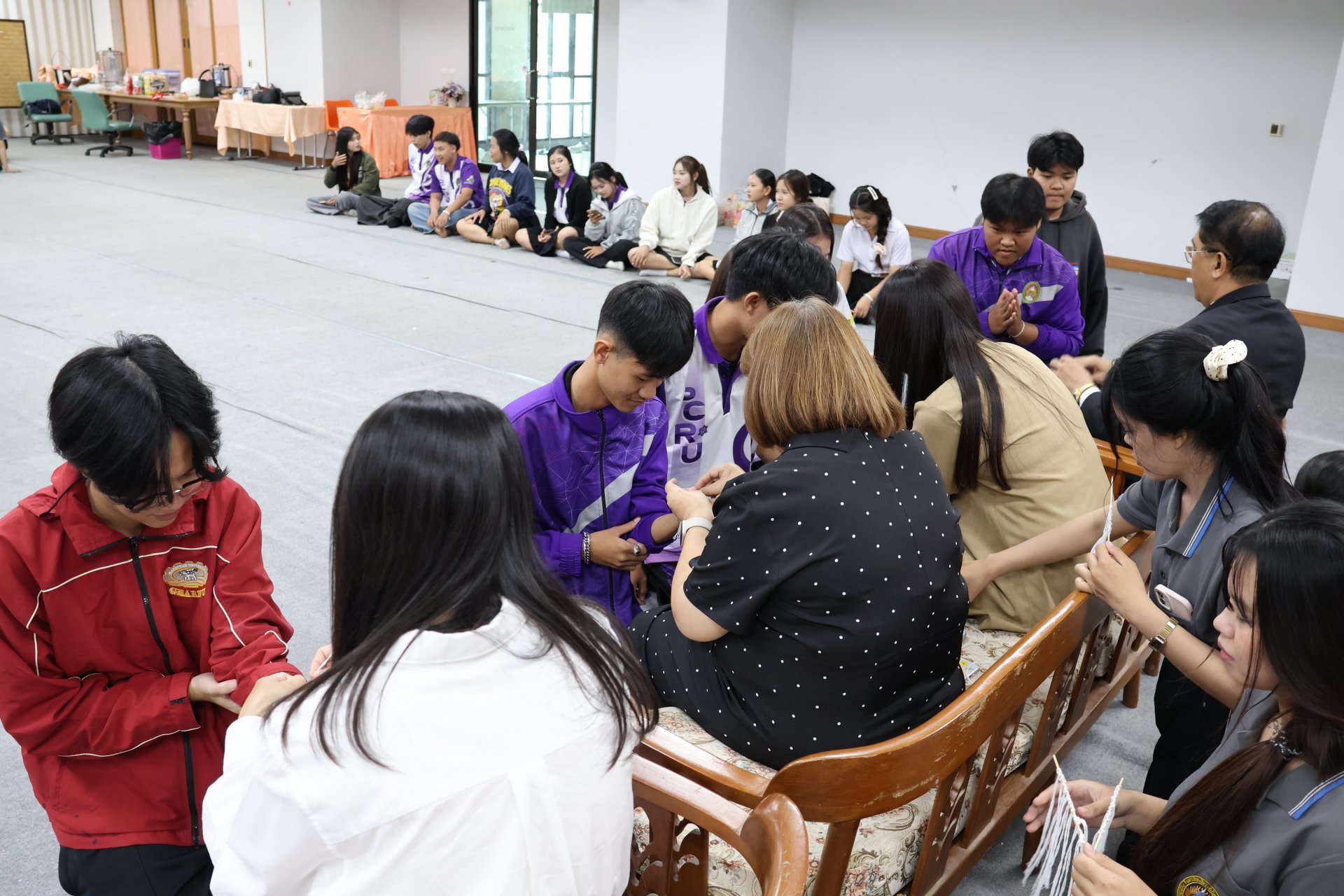 โครงการ Maketting Journer ก้าวแรกสู่รั้วการตลาด สานสัมพันธ์น้องพี่ และร่วมสืบสานประเพณีบายศรีสู่ขวัญ ประจำปีการศึกษา 2569 - รูปภาพ 32