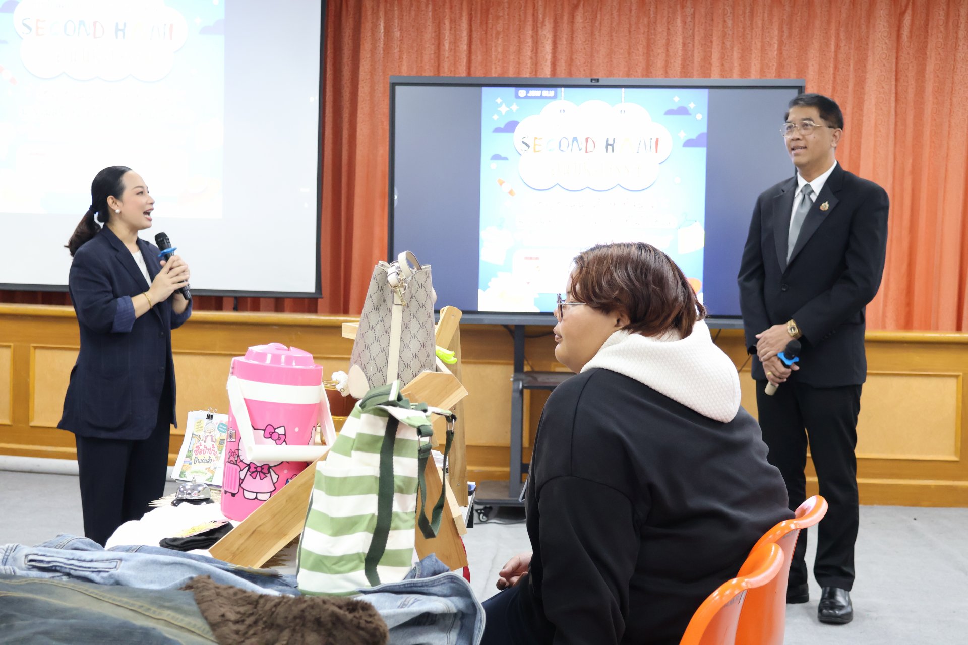 โครงการส่งเสริมทักษะการเป็นผู้ประกอบการ SECOND HAND แดนมหัศจรรย์ ตลาดนัดของมือสอง - รูปภาพ 3