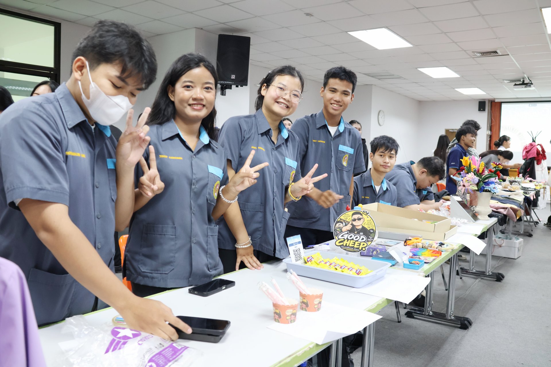 โครงการส่งเสริมทักษะการเป็นผู้ประกอบการ SECOND HAND แดนมหัศจรรย์ ตลาดนัดของมือสอง - รูปภาพ 20