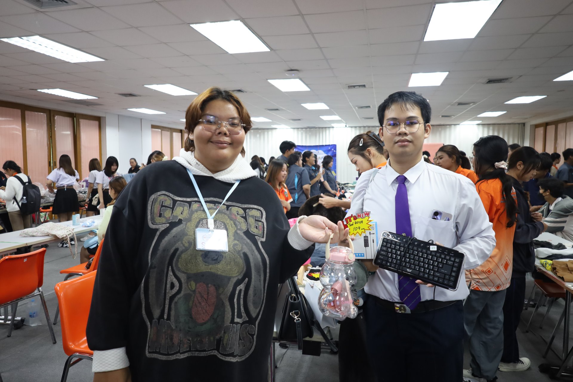 โครงการส่งเสริมทักษะการเป็นผู้ประกอบการ SECOND HAND แดนมหัศจรรย์ ตลาดนัดของมือสอง - รูปภาพ 32