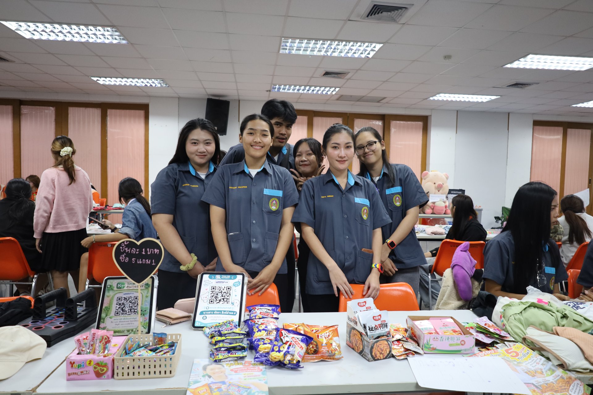 โครงการส่งเสริมทักษะการเป็นผู้ประกอบการ SECOND HAND แดนมหัศจรรย์ ตลาดนัดของมือสอง - รูปภาพ 33