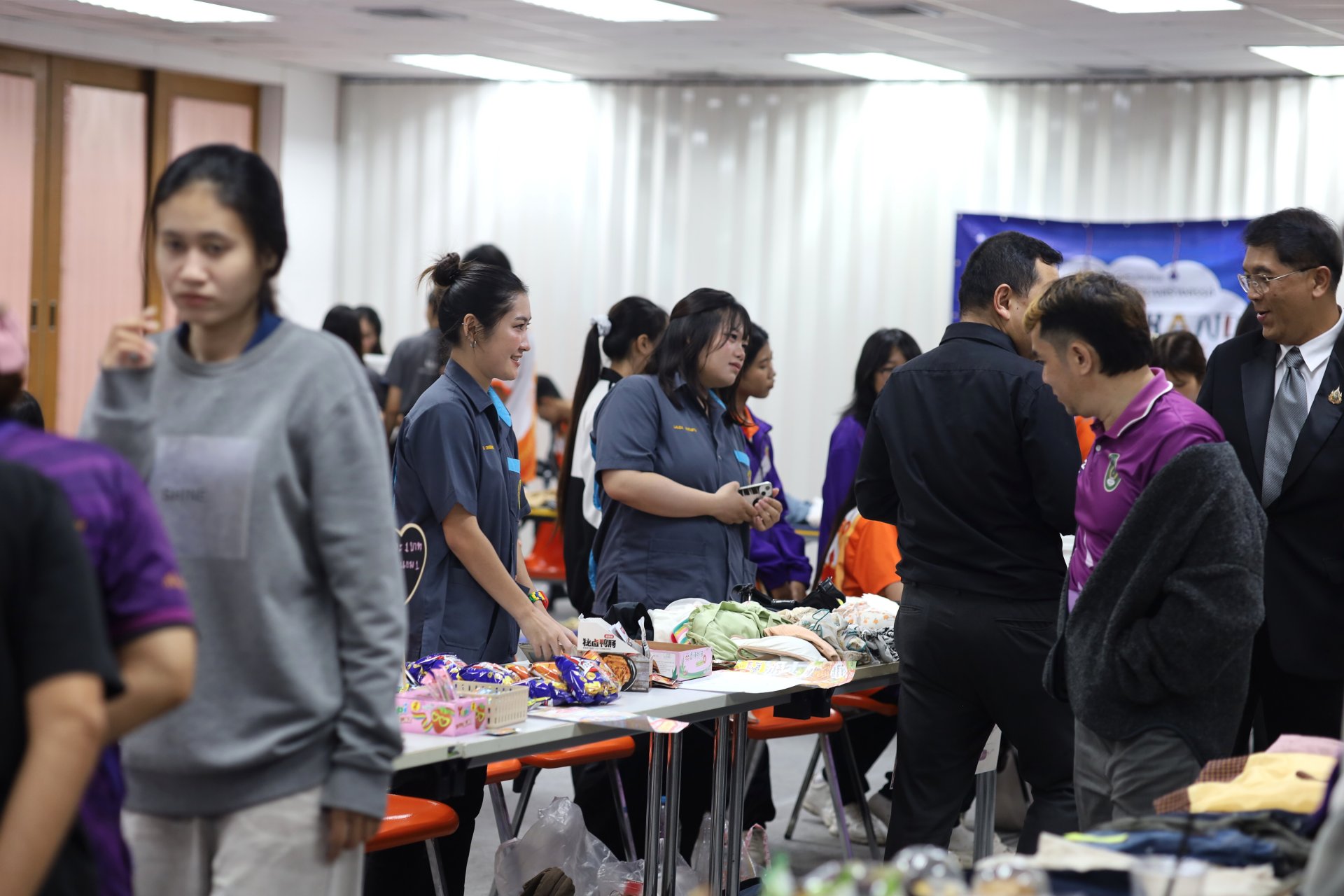 โครงการส่งเสริมทักษะการเป็นผู้ประกอบการ SECOND HAND แดนมหัศจรรย์ ตลาดนัดของมือสอง - รูปภาพ 36