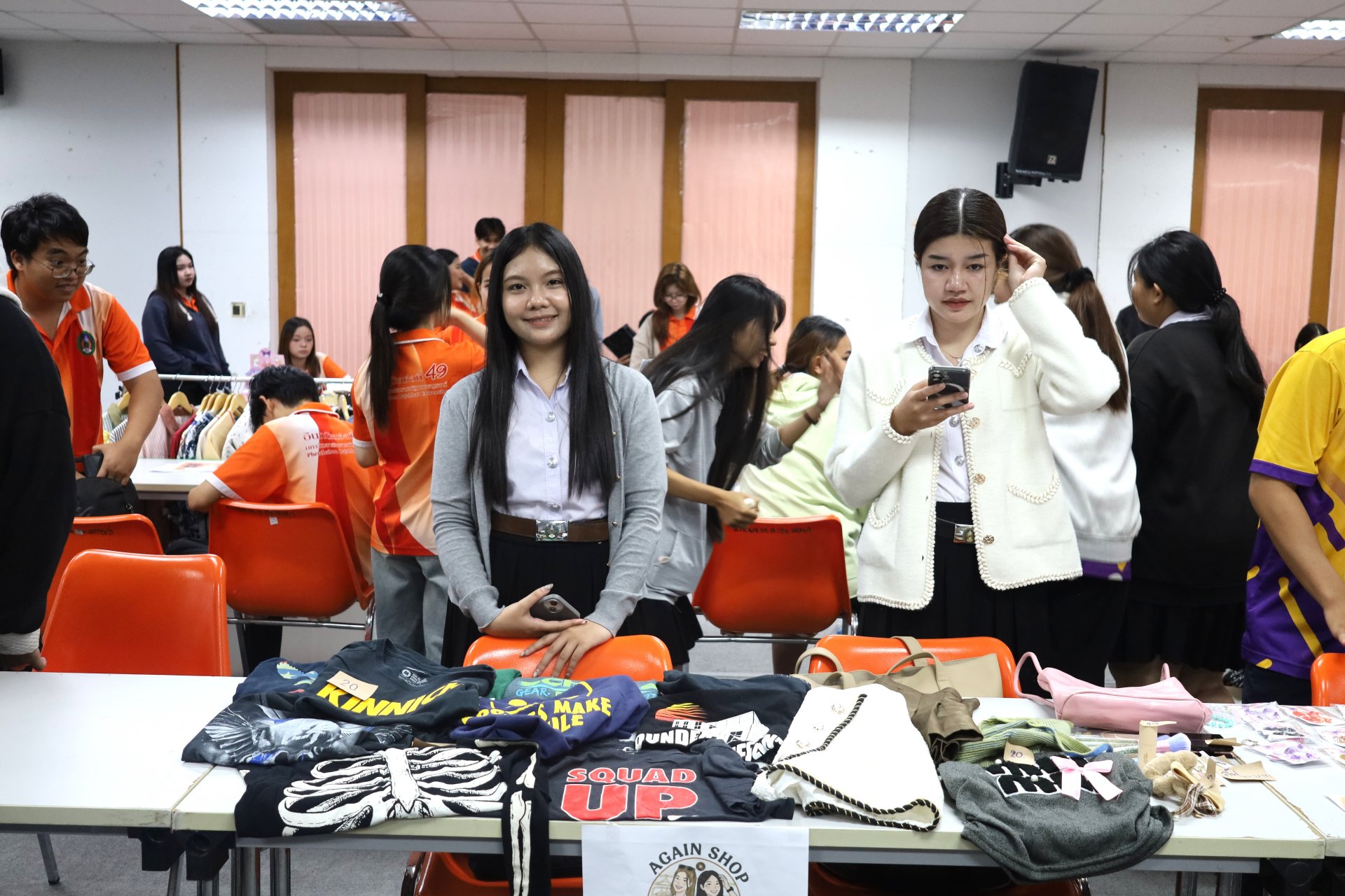 โครงการส่งเสริมทักษะการเป็นผู้ประกอบการ SECOND HAND แดนมหัศจรรย์ ตลาดนัดของมือสอง - รูปภาพ 57