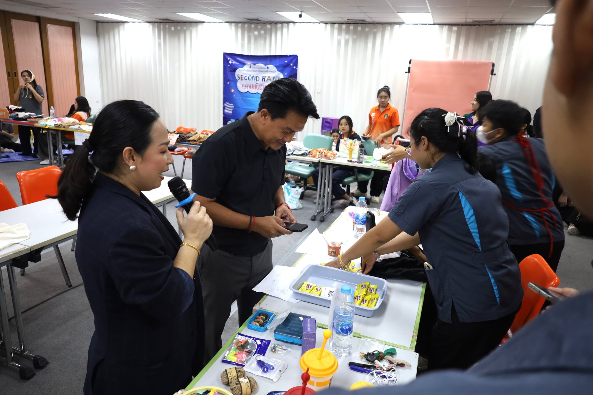 โครงการส่งเสริมทักษะการเป็นผู้ประกอบการ SECOND HAND แดนมหัศจรรย์ ตลาดนัดของมือสอง - รูปภาพ 60