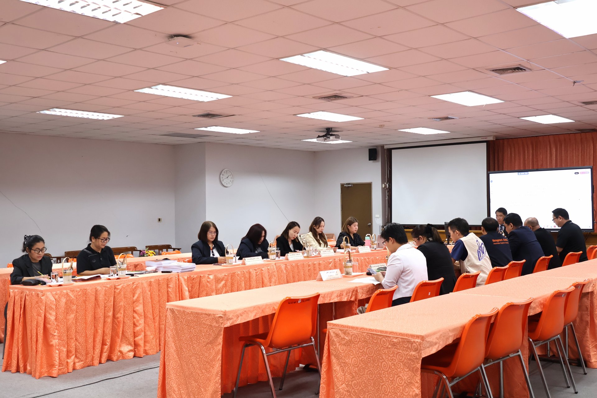 การประชุมคณะกรรมการบริหารคณะวิทยาการ - รูปภาพ 17
