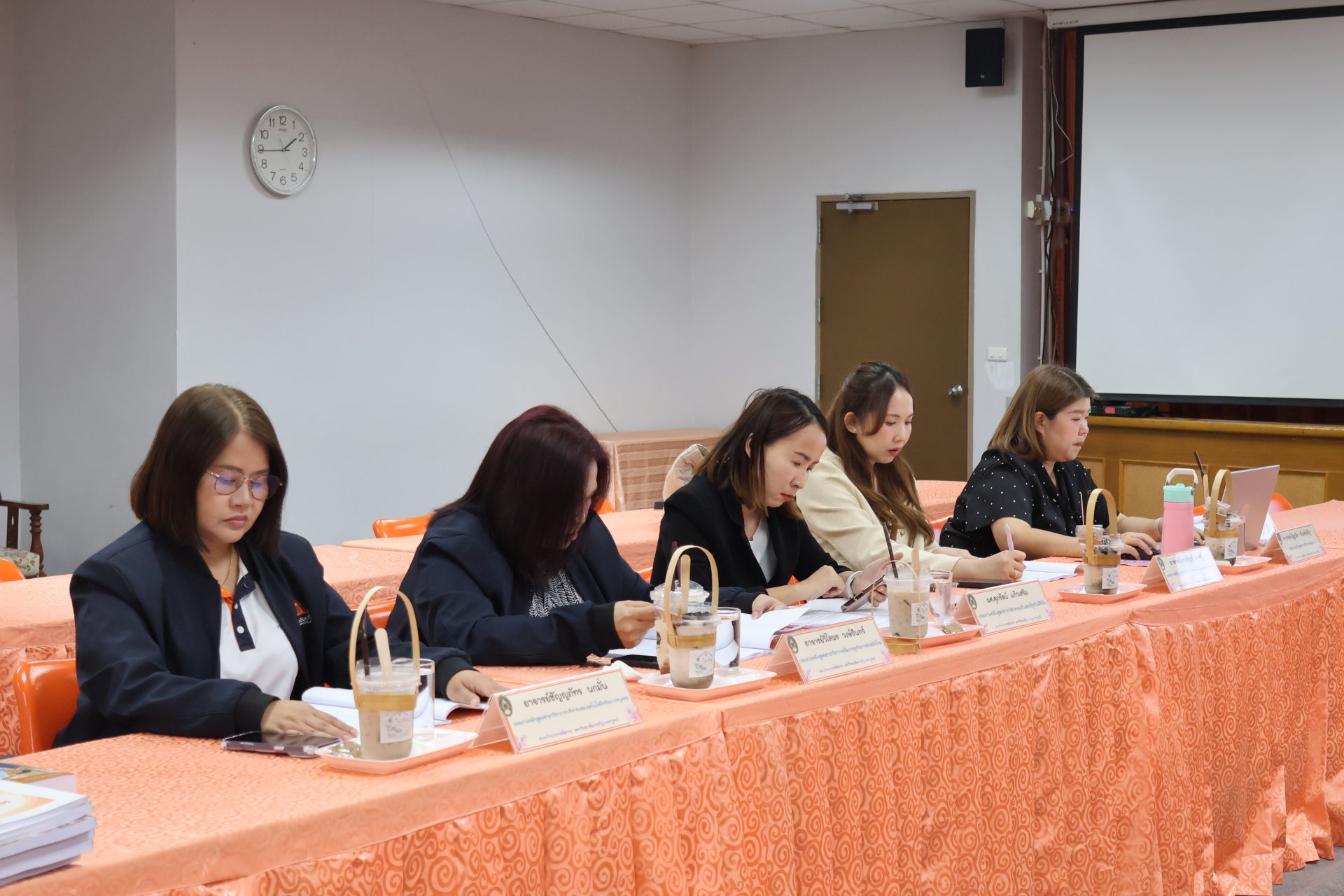 การประชุมคณะกรรมการบริหารคณะวิทยาการ - รูปภาพ 24